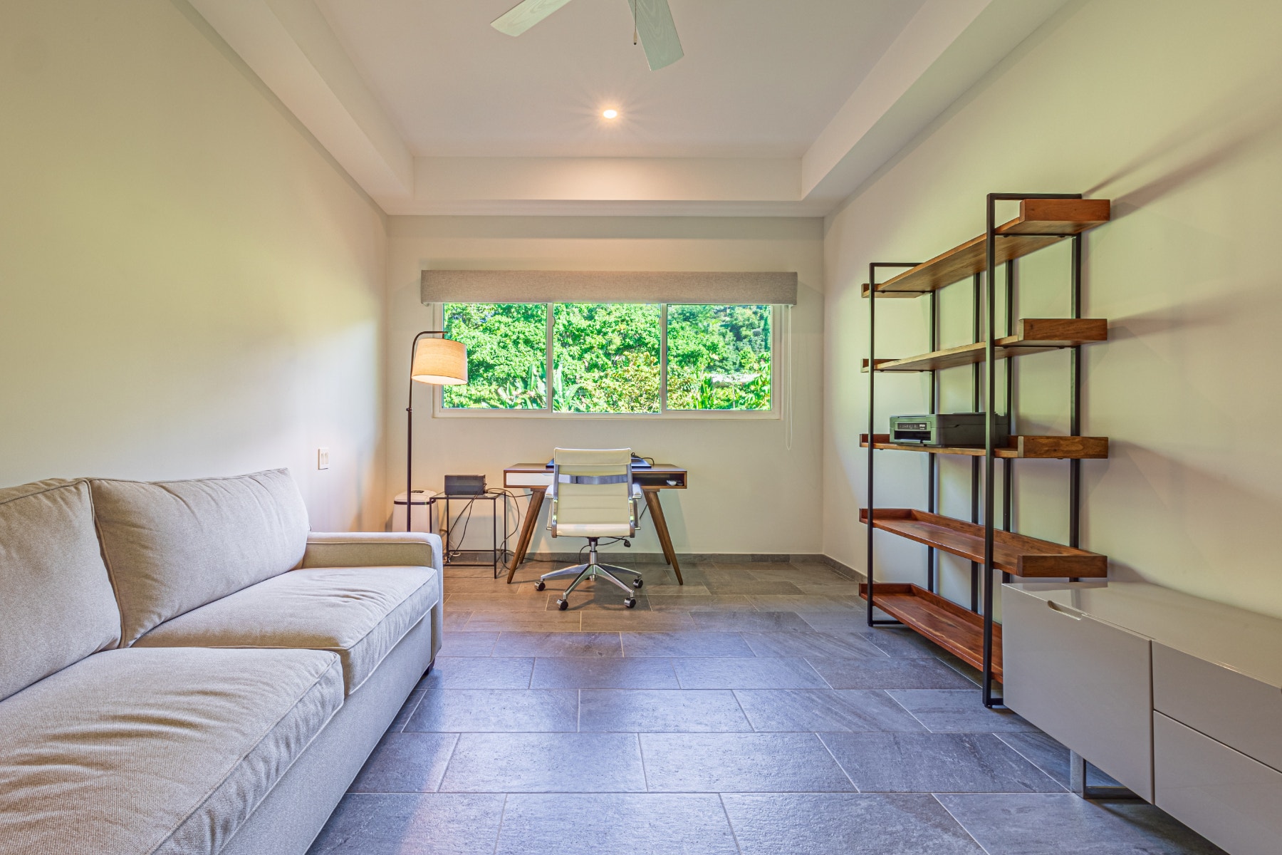 Prime Location Luxury Condo — foto 16 de 19