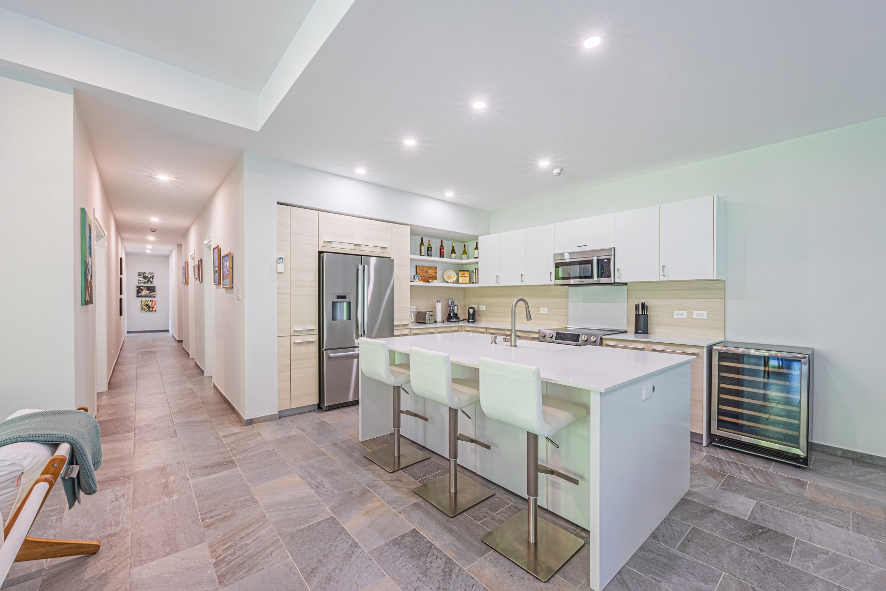 Prime Location Luxury Condo — foto 4 de 19