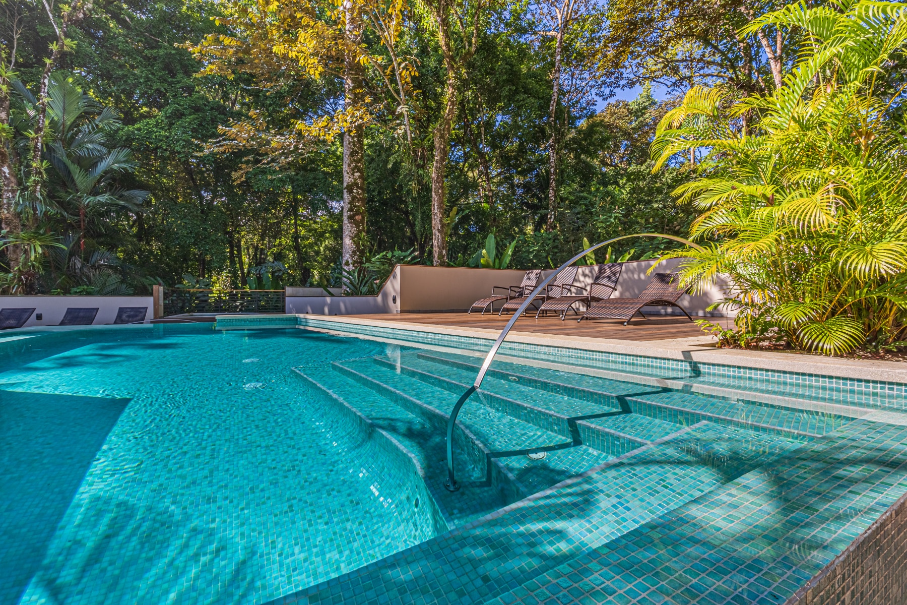 Prime Location Luxury Condo — foto 19 de 19
