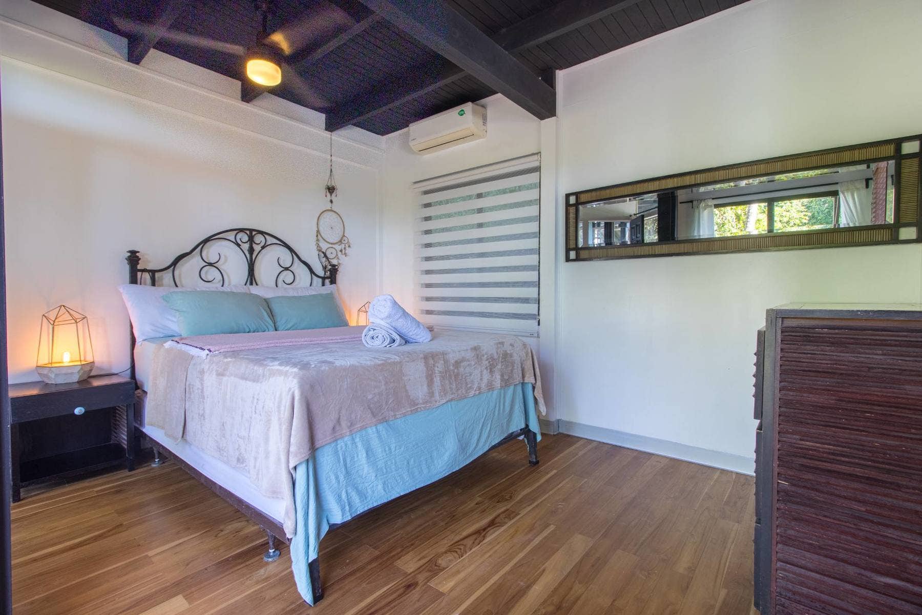 Four Bedroom Ocean View Home — photo 8 of 10