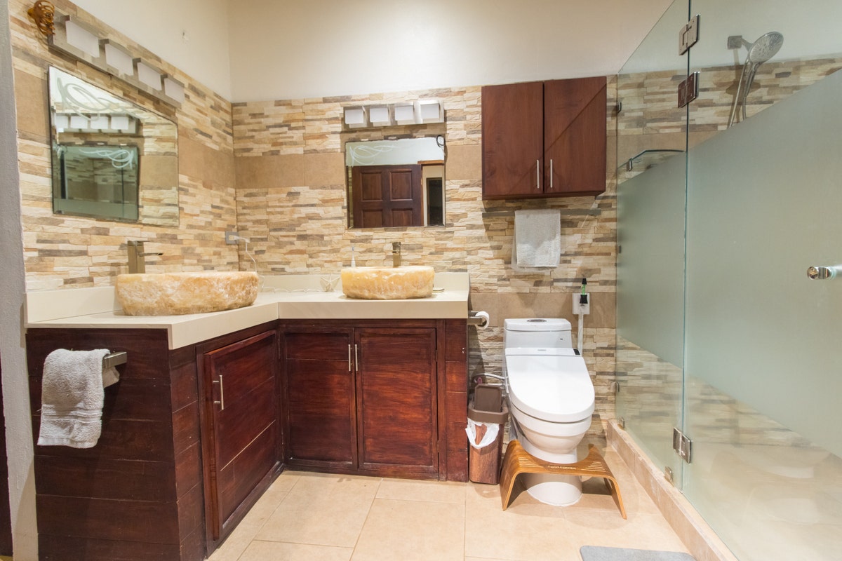 Five Bedroom House With a Large Green Area in Santiago Playa Hermosa — photo 14 of 18