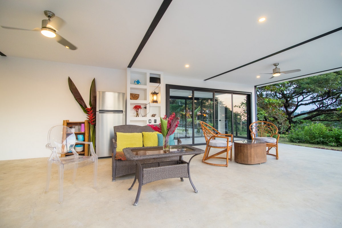 Five Bedroom House With a Large Green Area in Santiago Playa Hermosa — photo 15 of 18
