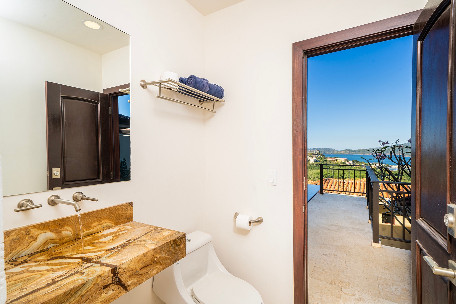 Luxury Estate in Flamingo Southridge — photo 18 of 19