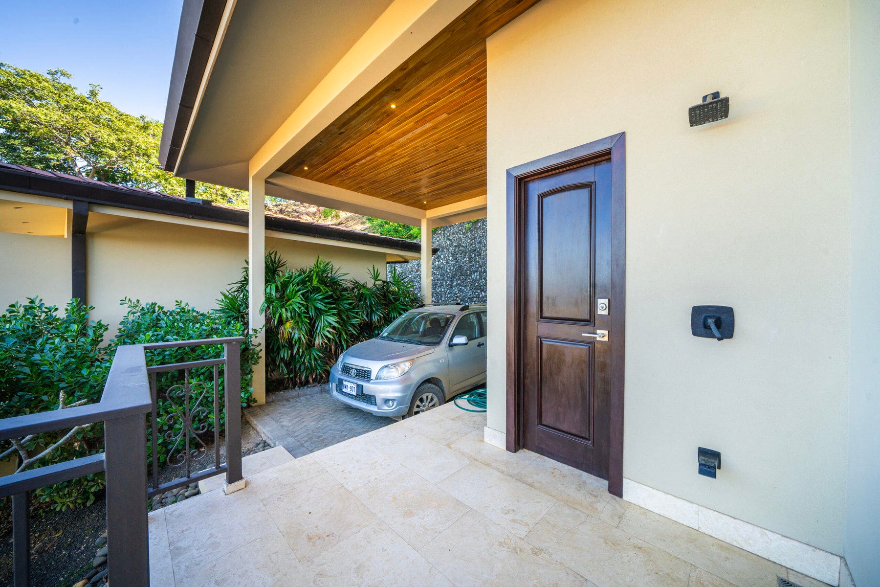 Luxury Estate in Flamingo Southridge — photo 19 of 19