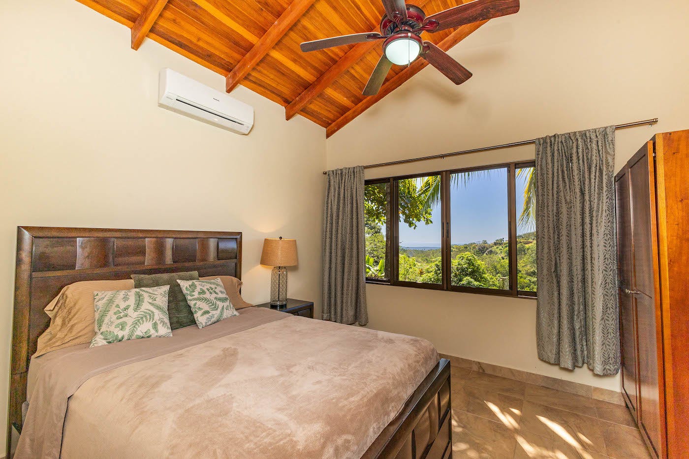 Affordable Chontales Home with Mountain and Ocean View — photo 16 of 19