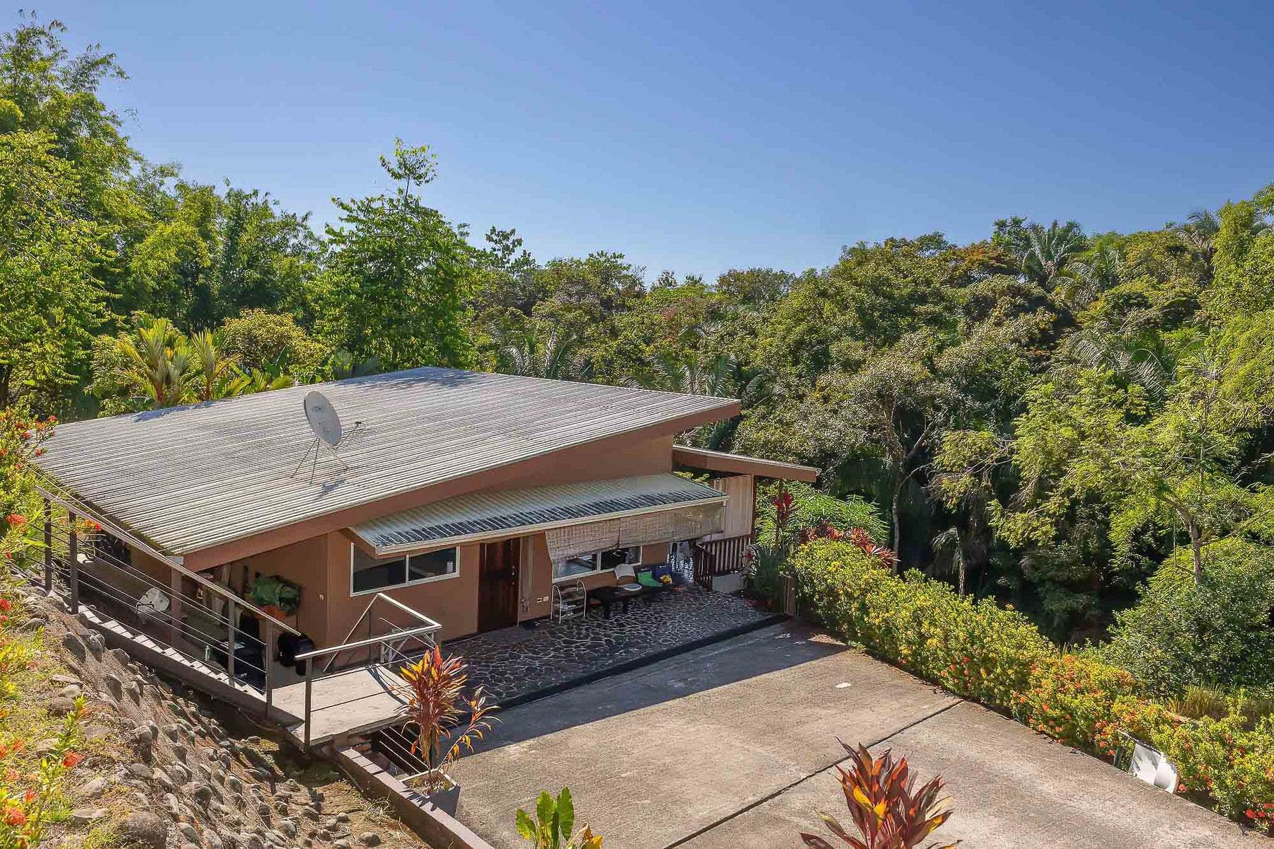 Residential Property Near Ocean — photo 13 of 19