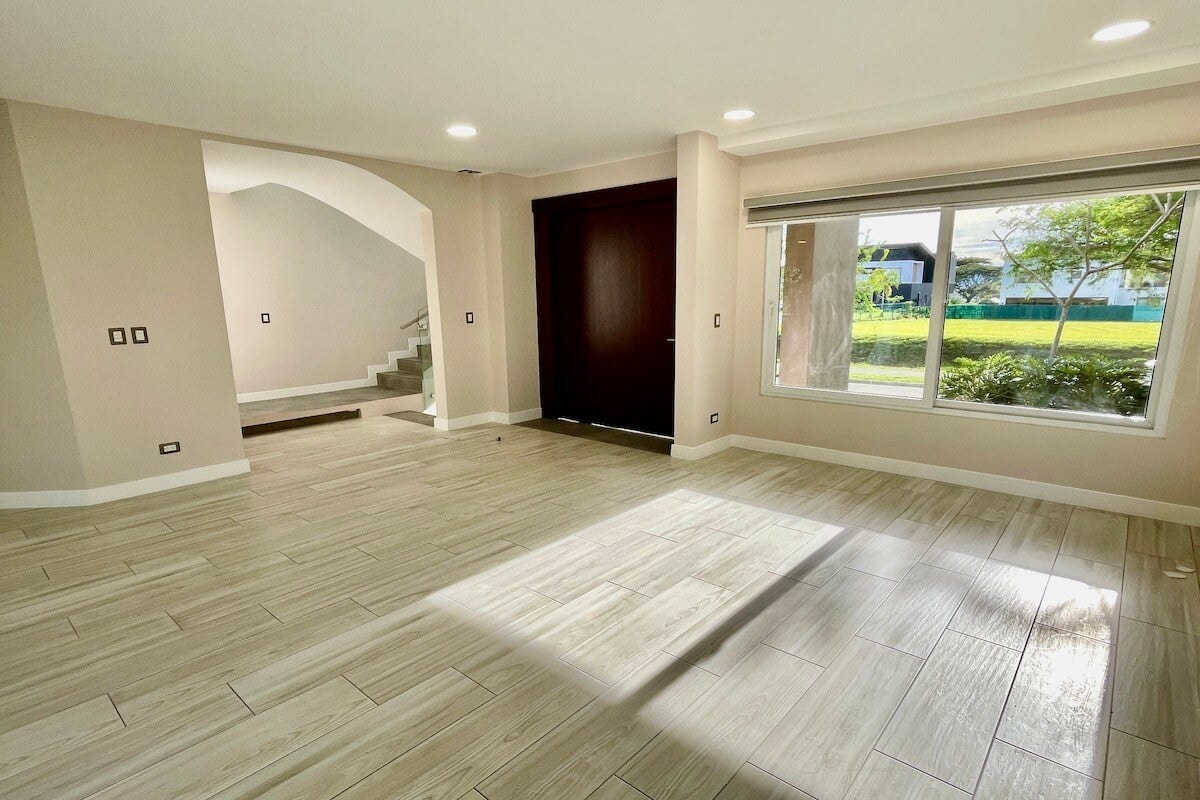Modern Hacienda Espinal Single Family Home — photo 4 of 18