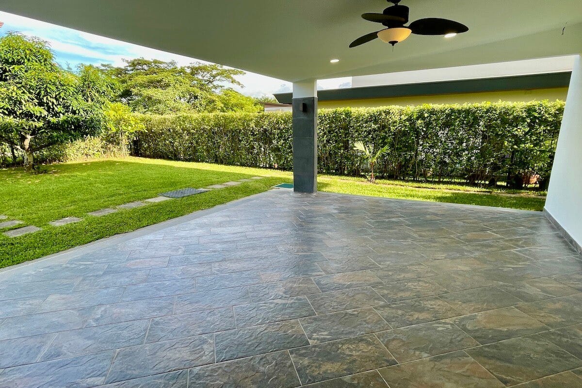 Modern Hacienda Espinal Single Family Home — photo 8 of 18