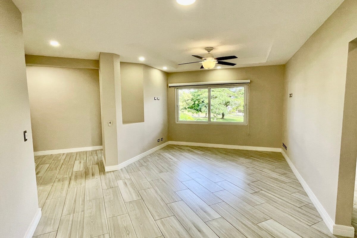Modern Hacienda Espinal Single Family Home — photo 12 of 18