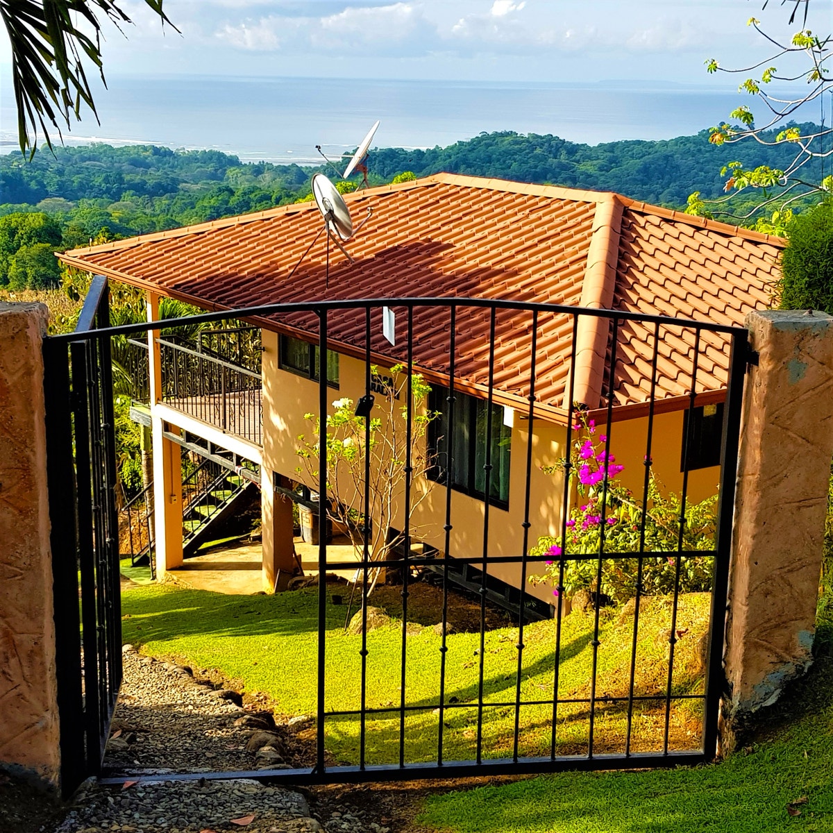 Casa Aracari Ocean and Sunset Views — photo 3 of 19
