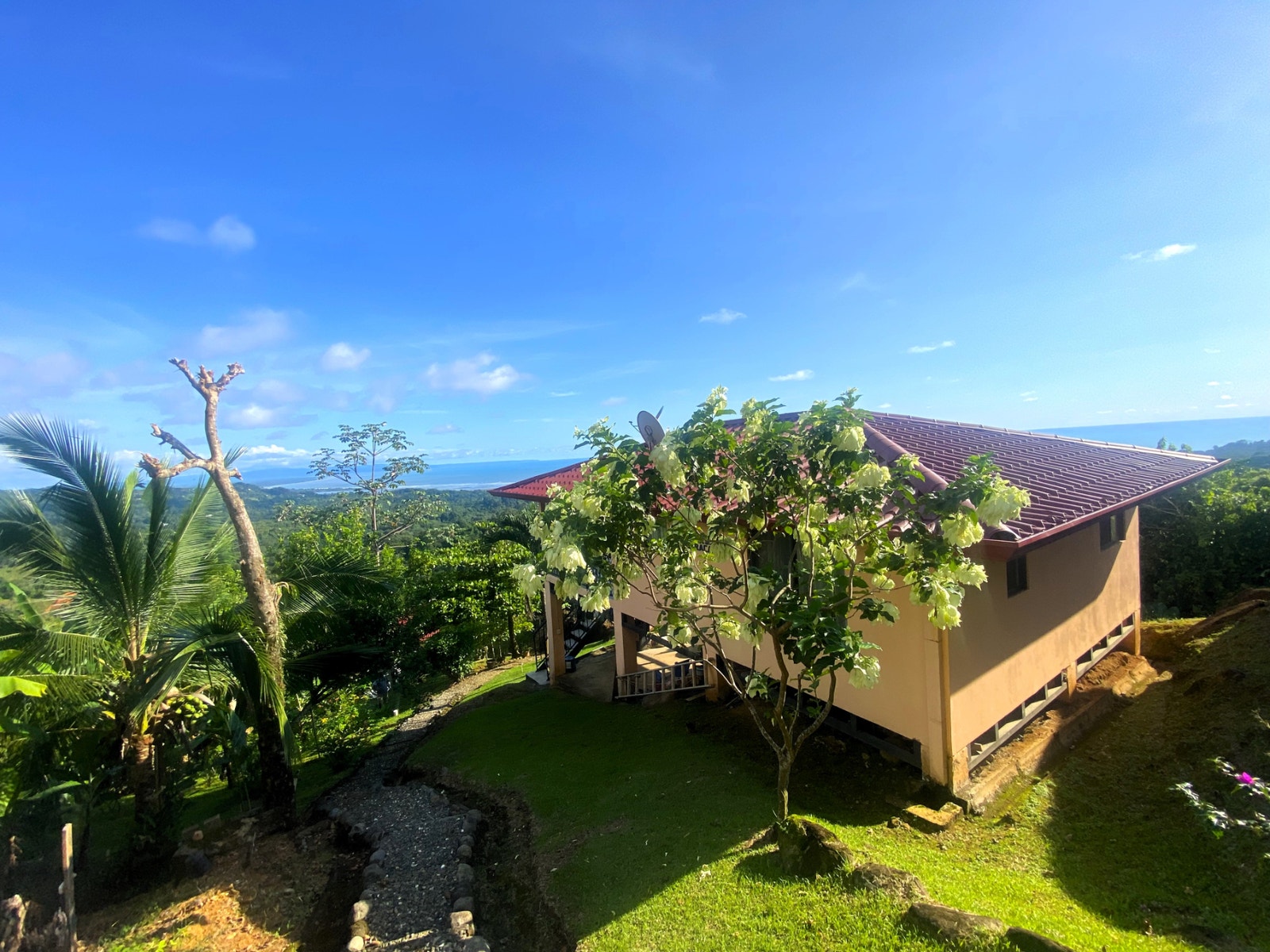 Casa Aracari Ocean and Sunset Views — photo 17 of 19