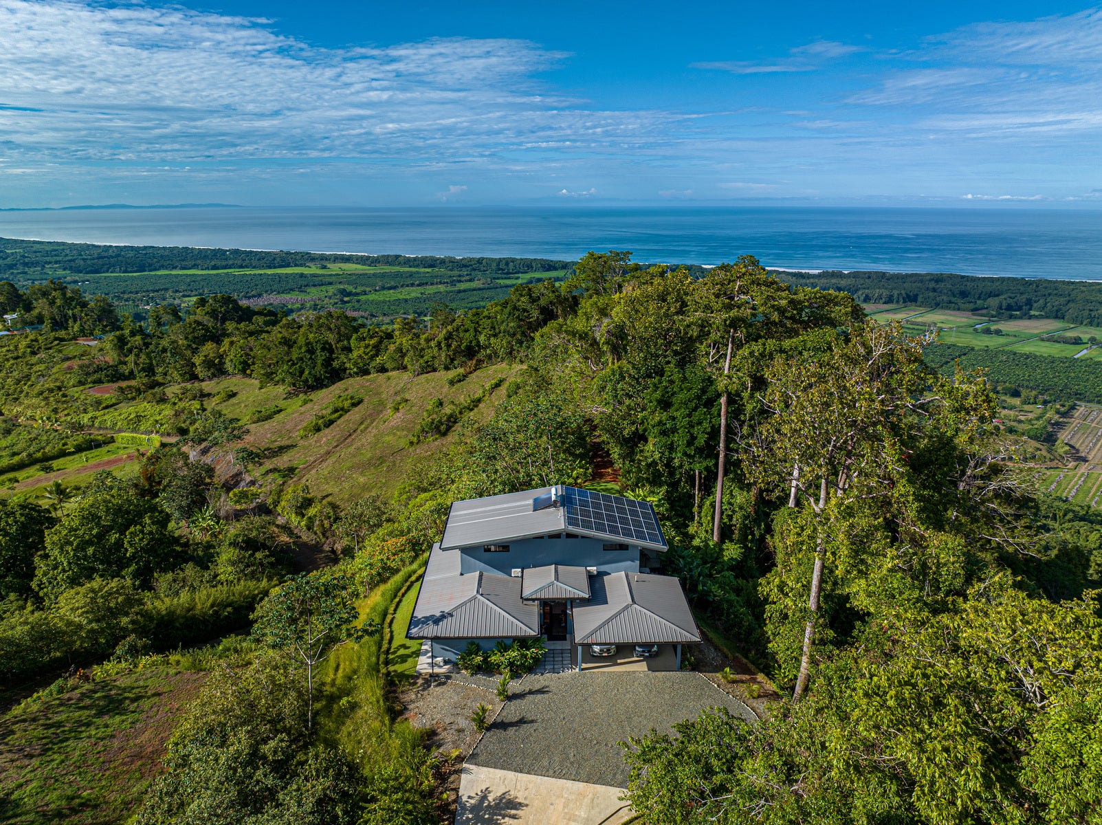 Sunset Hilltop Seaview Estate with extra building site South Pacific Coast — photo 3 of 19