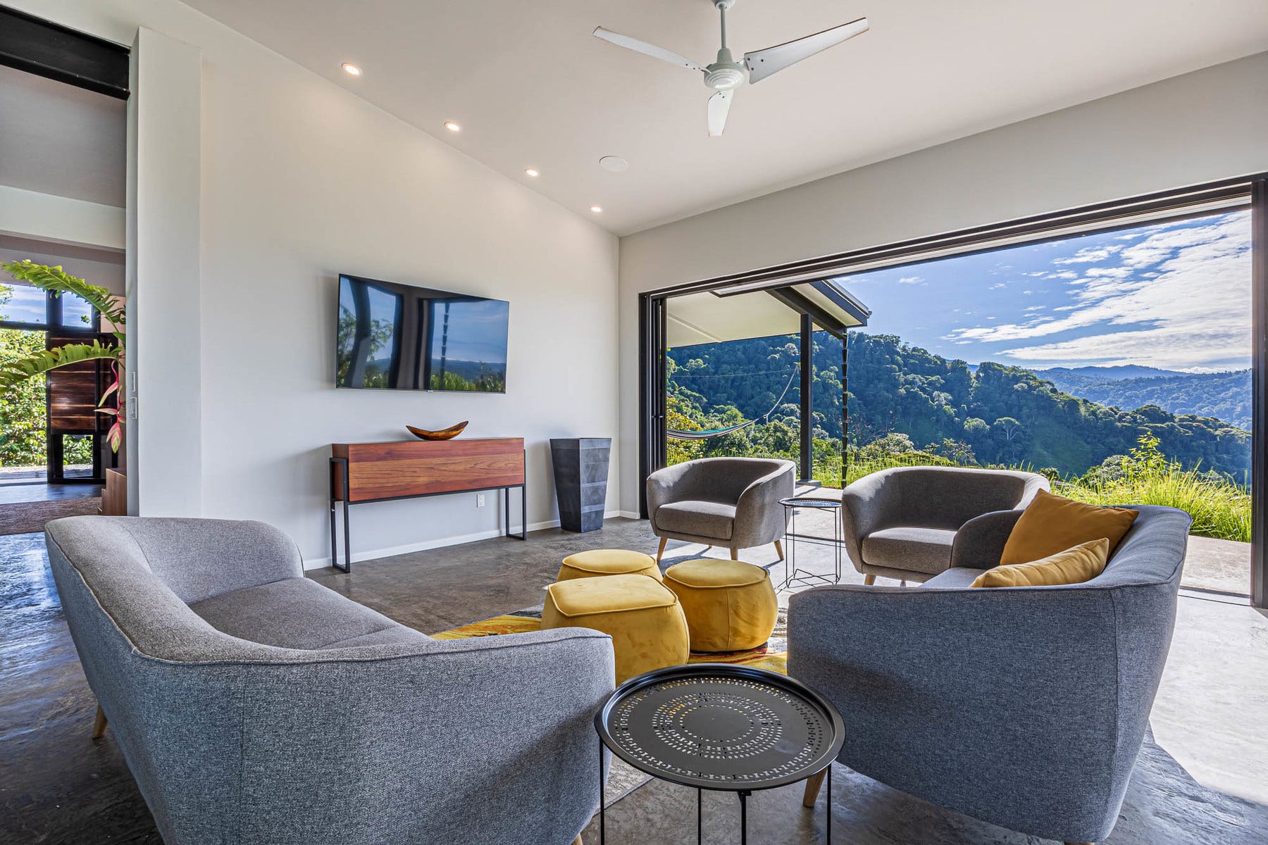 Sunset Hilltop Seaview Estate with extra building site South Pacific Coast — photo 19 of 19