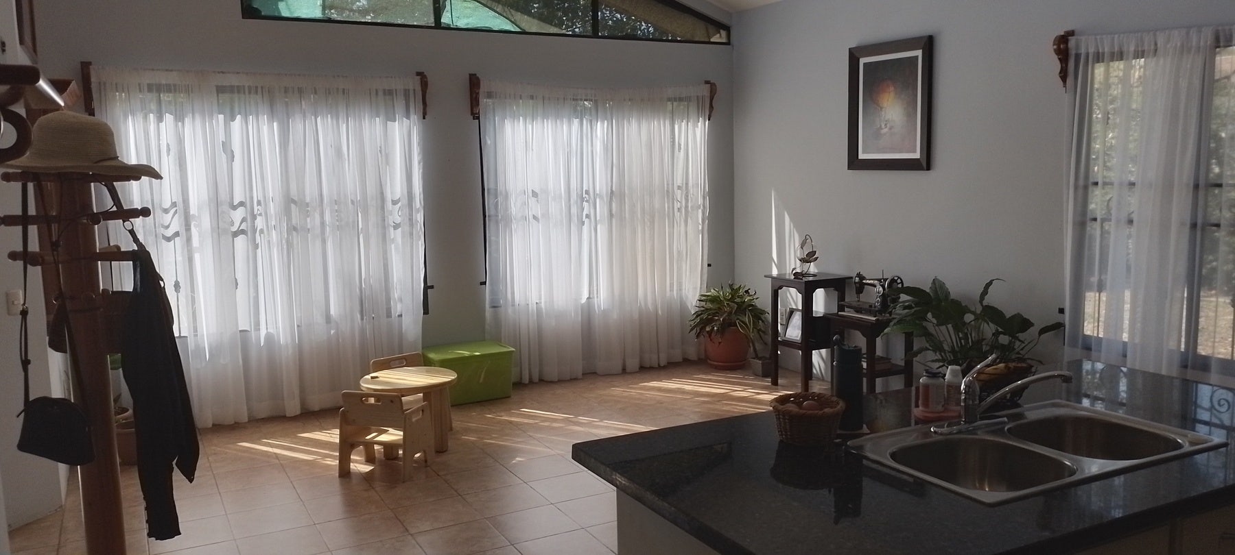 Cozy Rural House Minutes from Town — photo 7 of 16