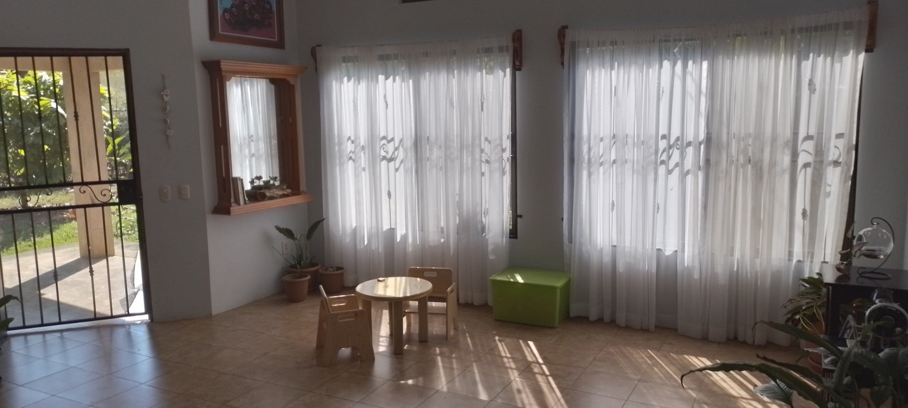 Cozy Rural House Minutes from Town — photo 8 of 16
