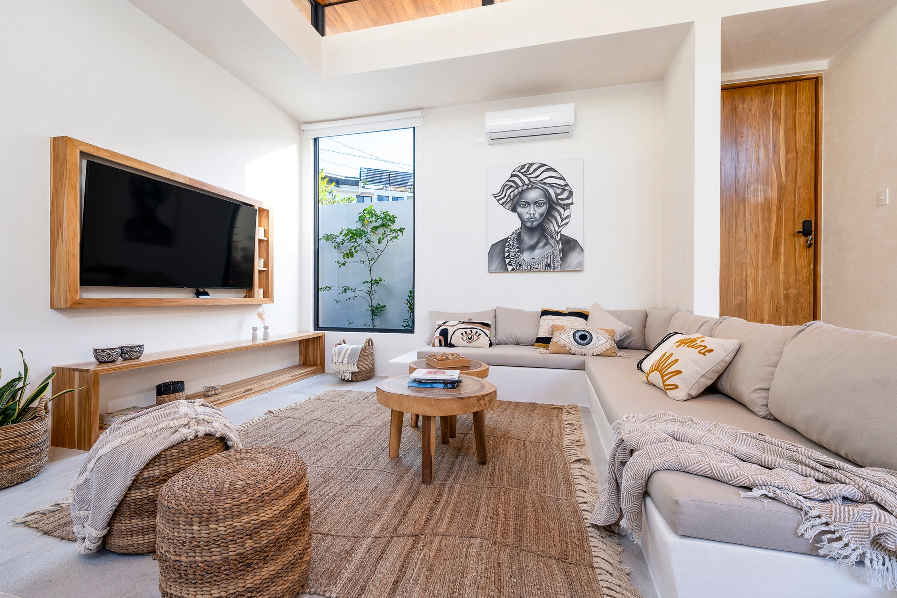 Beautiful and Unique 3 Bedroom Home at a short walk to Tamarindo Beach — photo 10 of 19