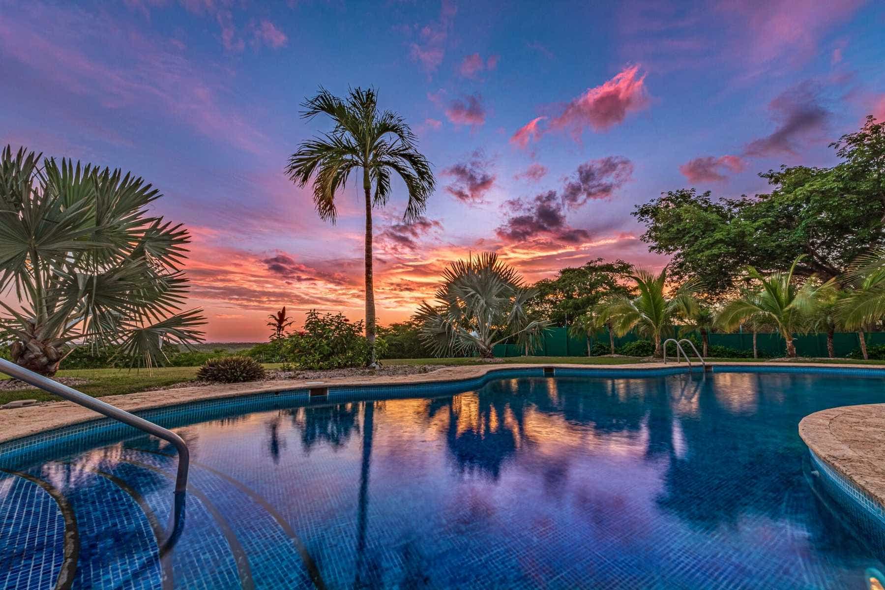 Natural Surroundings Luxury Villa — photo 3 of 19