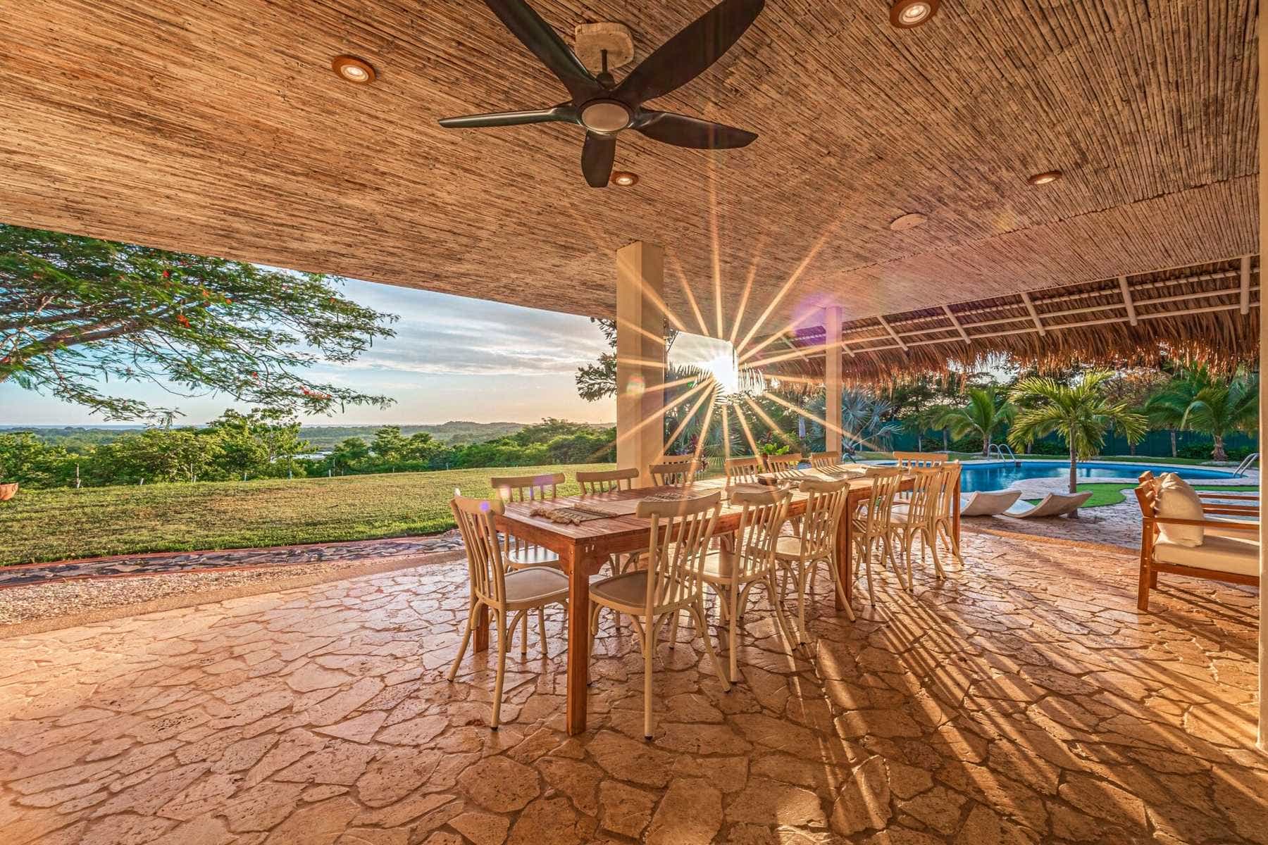 Natural Surroundings Luxury Villa — photo 5 of 19