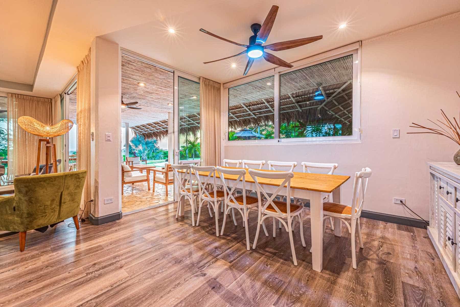 Natural Surroundings Luxury Villa — photo 15 of 19
