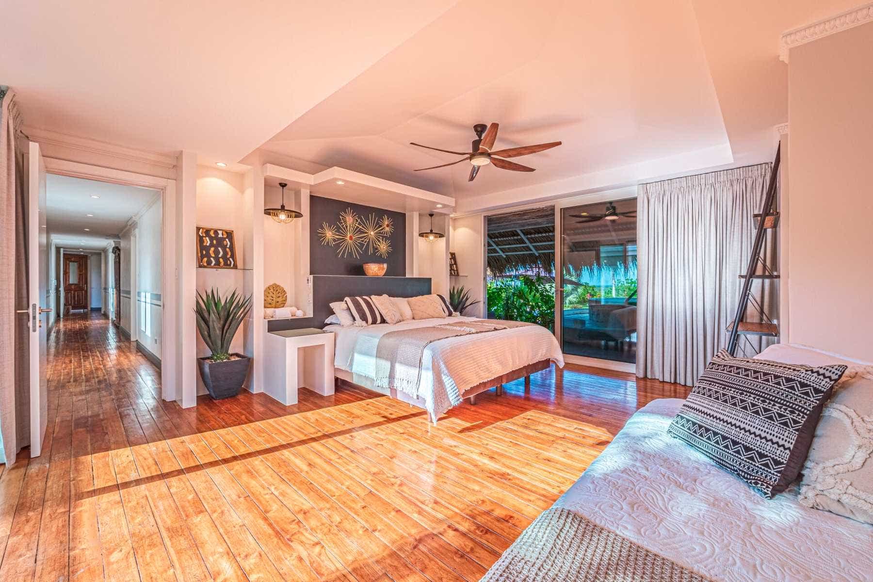 Natural Surroundings Luxury Villa — photo 18 of 19