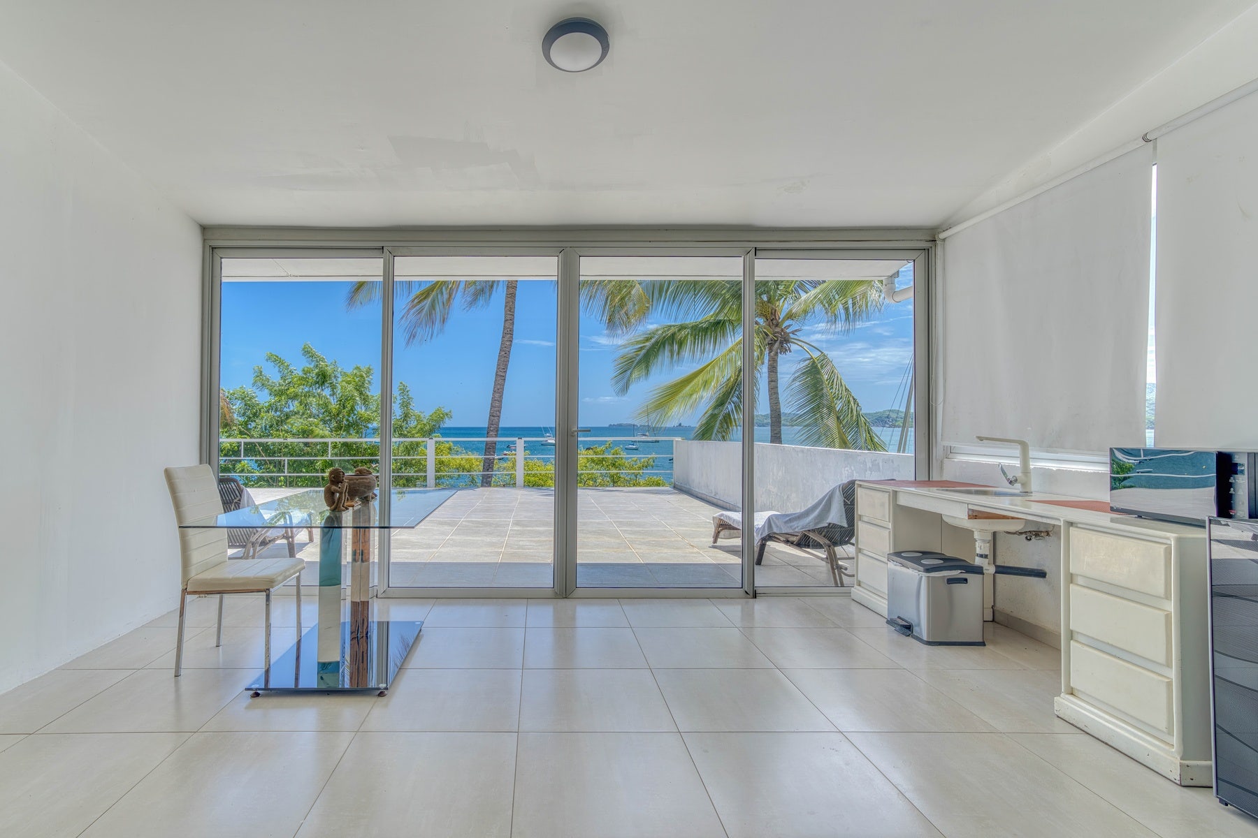 Beach Front Gem — photo 10 of 13