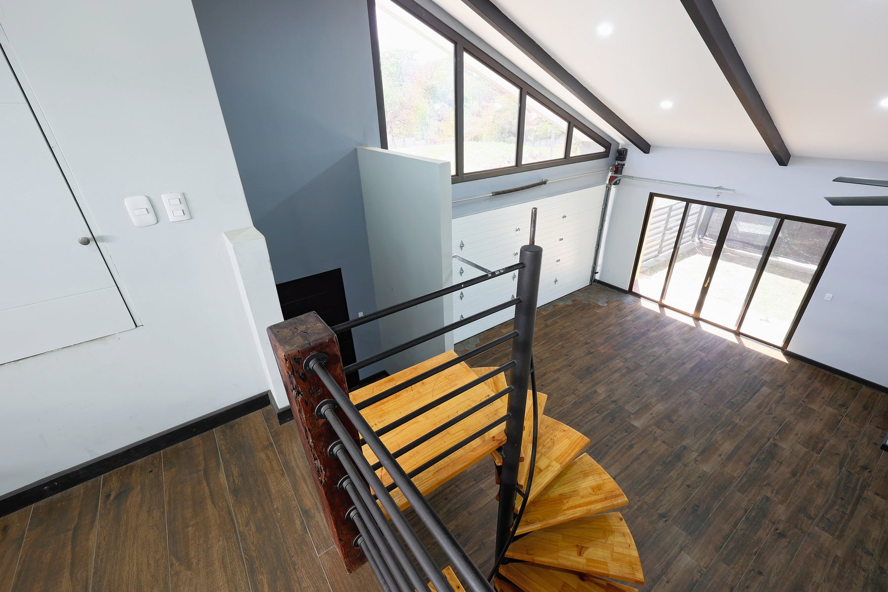 Industrial architectural style home — photo 10 of 19
