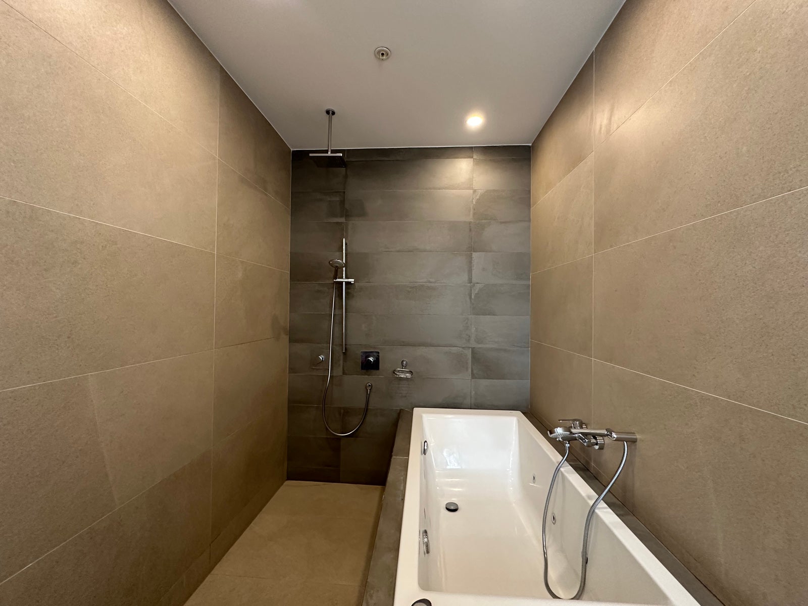 Rooftop Penthouse — photo 10 of 16