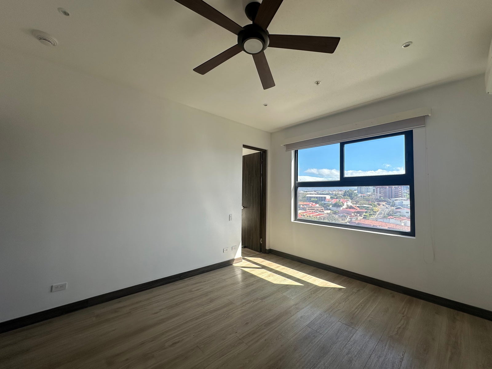 Rooftop Penthouse — photo 16 of 16