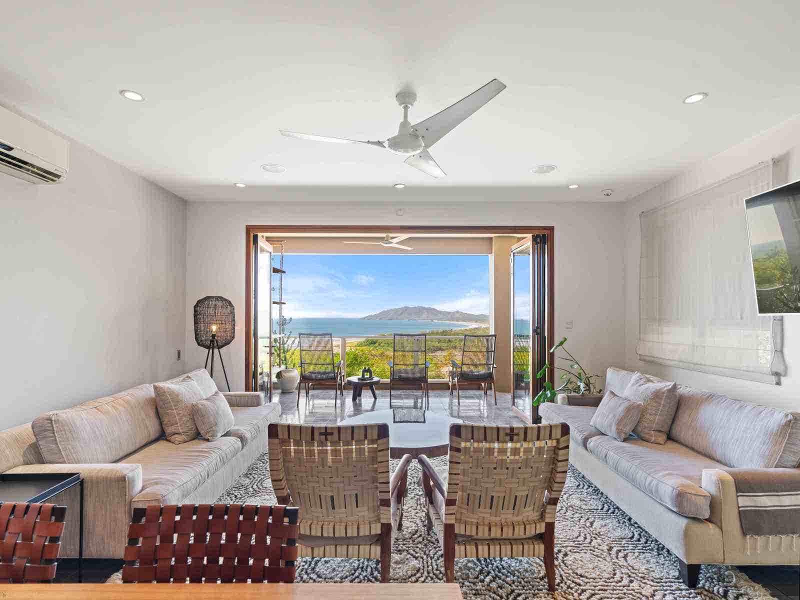 Ocean View in the most sought after community, #Villa 3 — photo 2 of 19