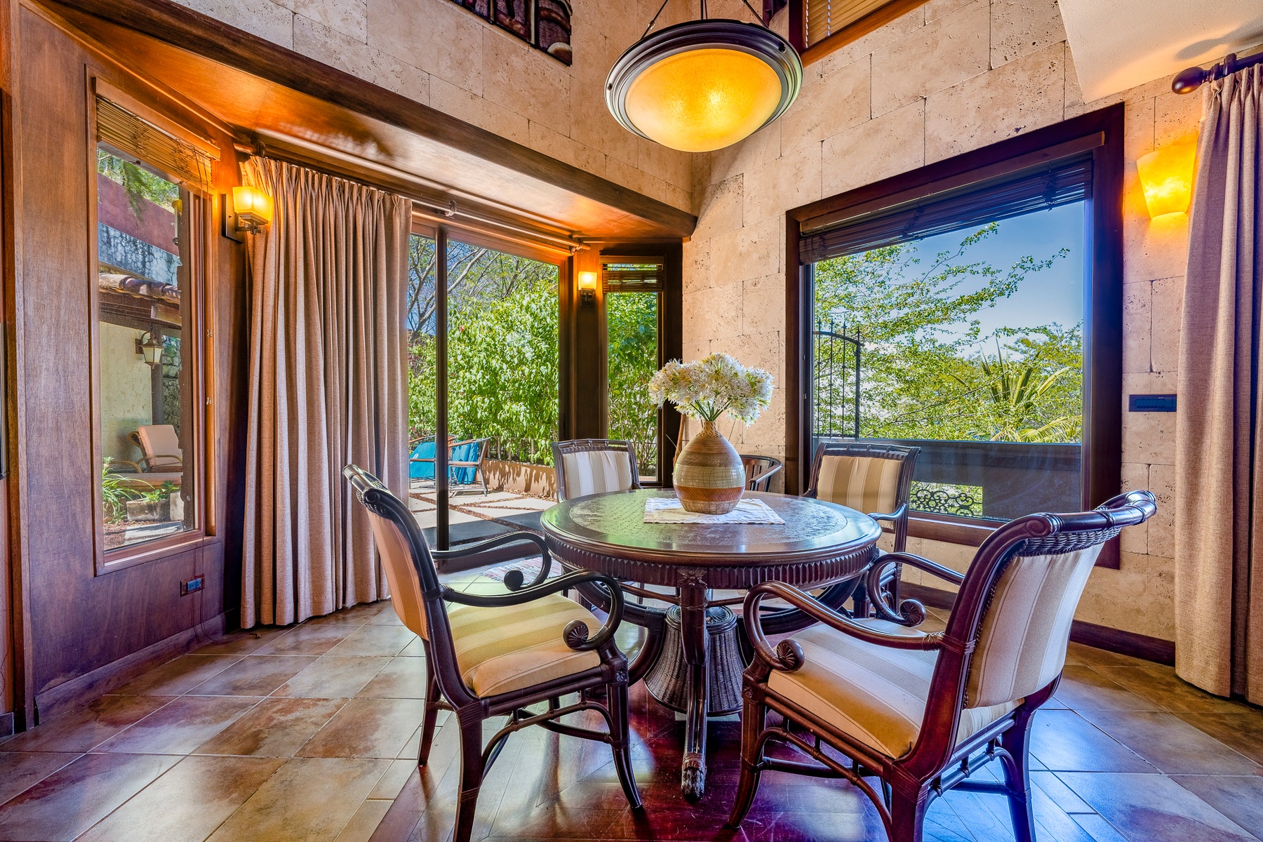 Ocean View Residence — photo 10 of 19