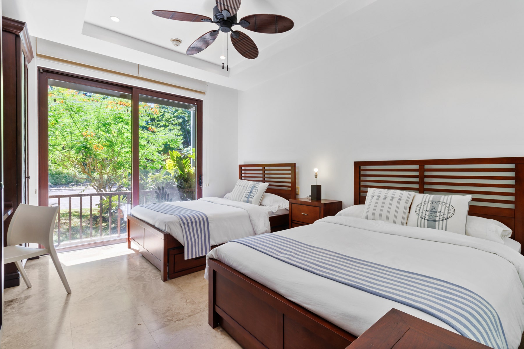 Stunning Oceanview Condo — photo 9 of 19
