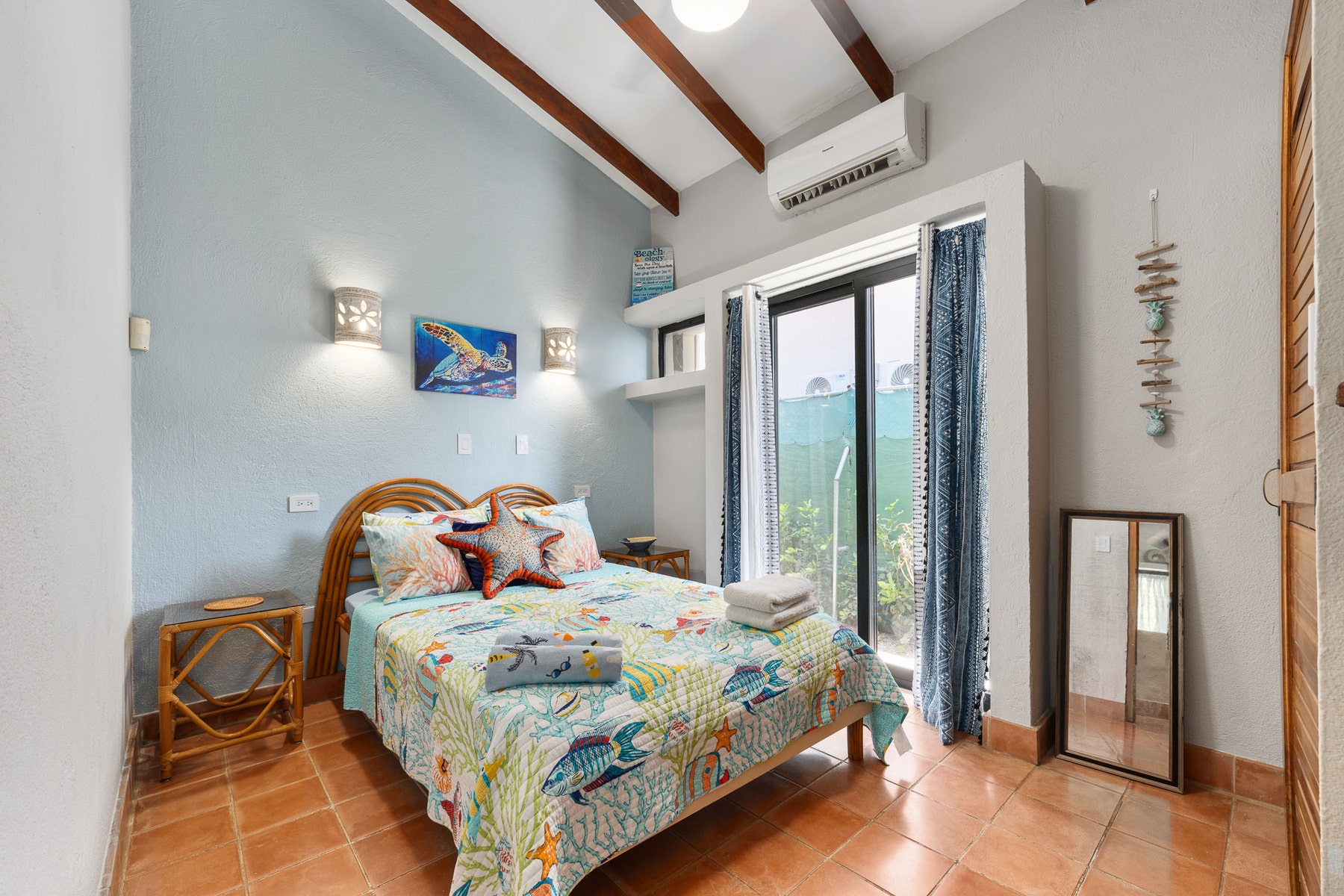 Cozy Family Beach Home — photo 18 of 19