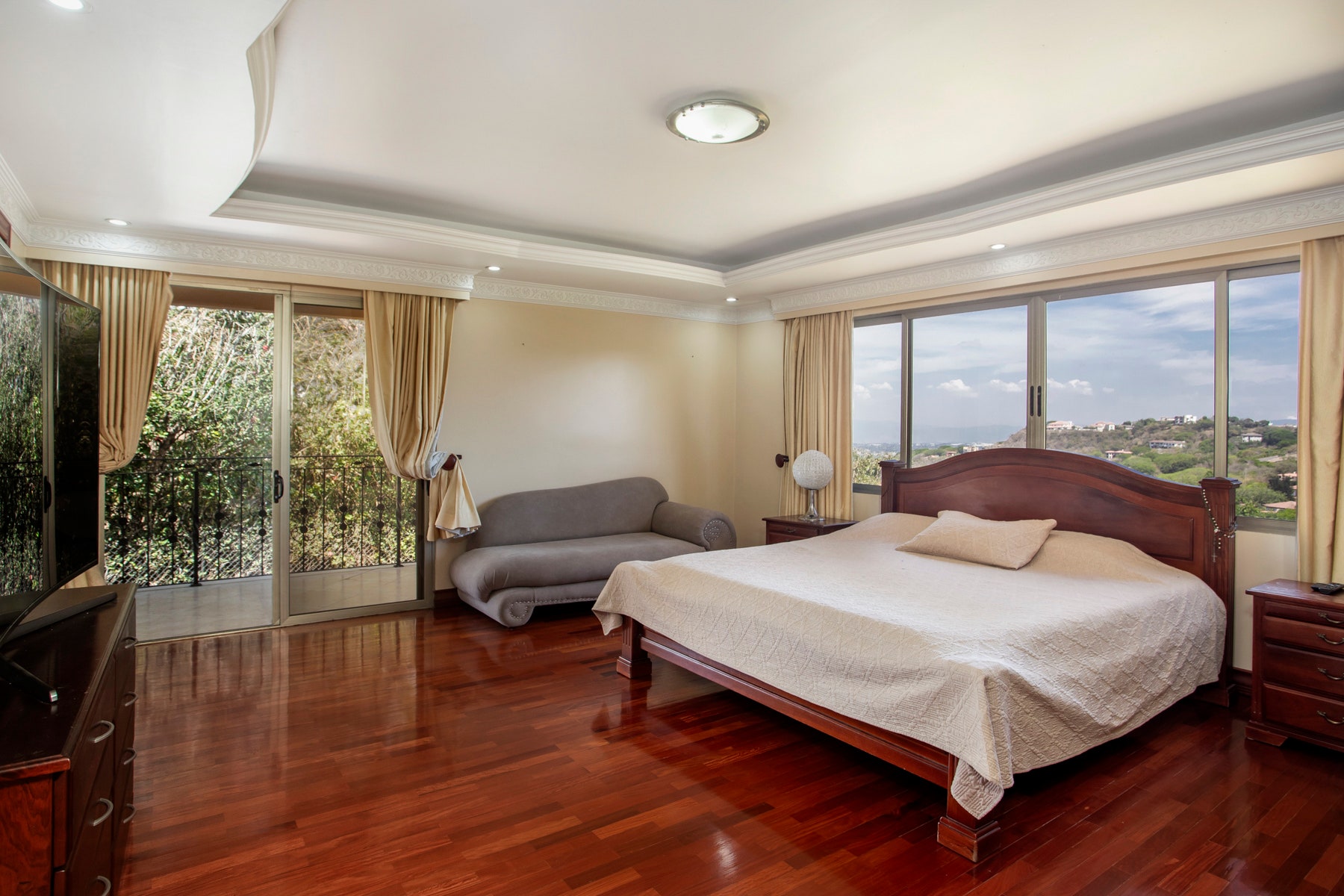 The panoramic house villa real. — photo 4 of 19