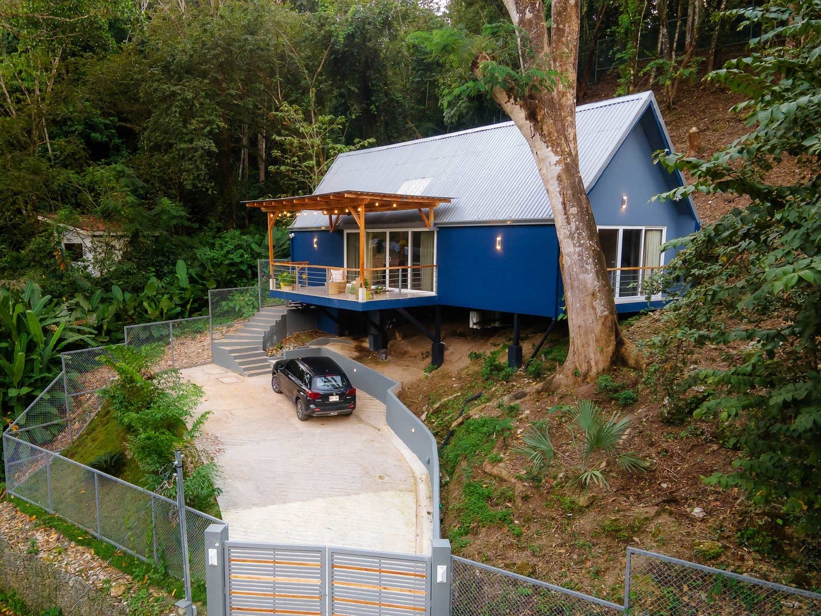 Valle Pura Vida — photo 6 of 19