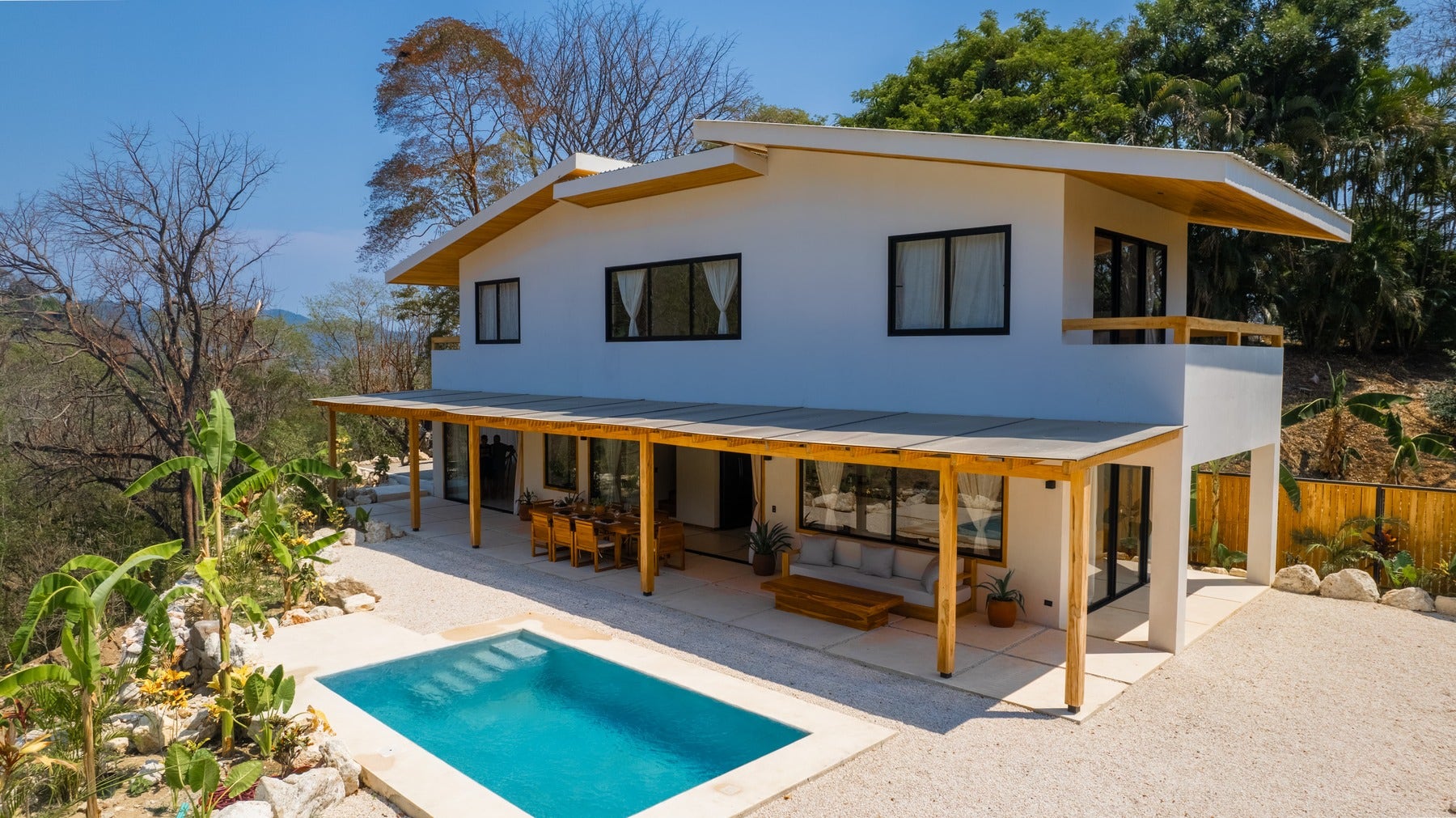 Tropical Modern Oceanview Home — photo 5 of 19