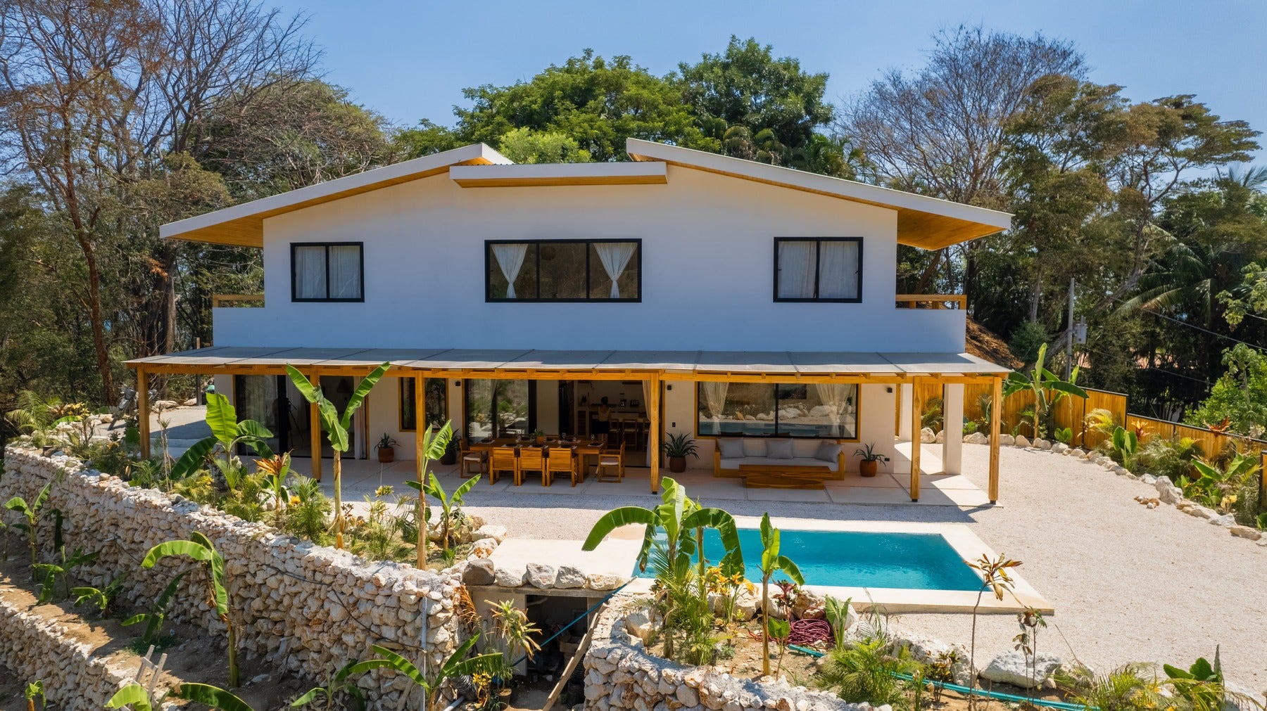 Tropical Modern Oceanview Home — photo 4 of 19