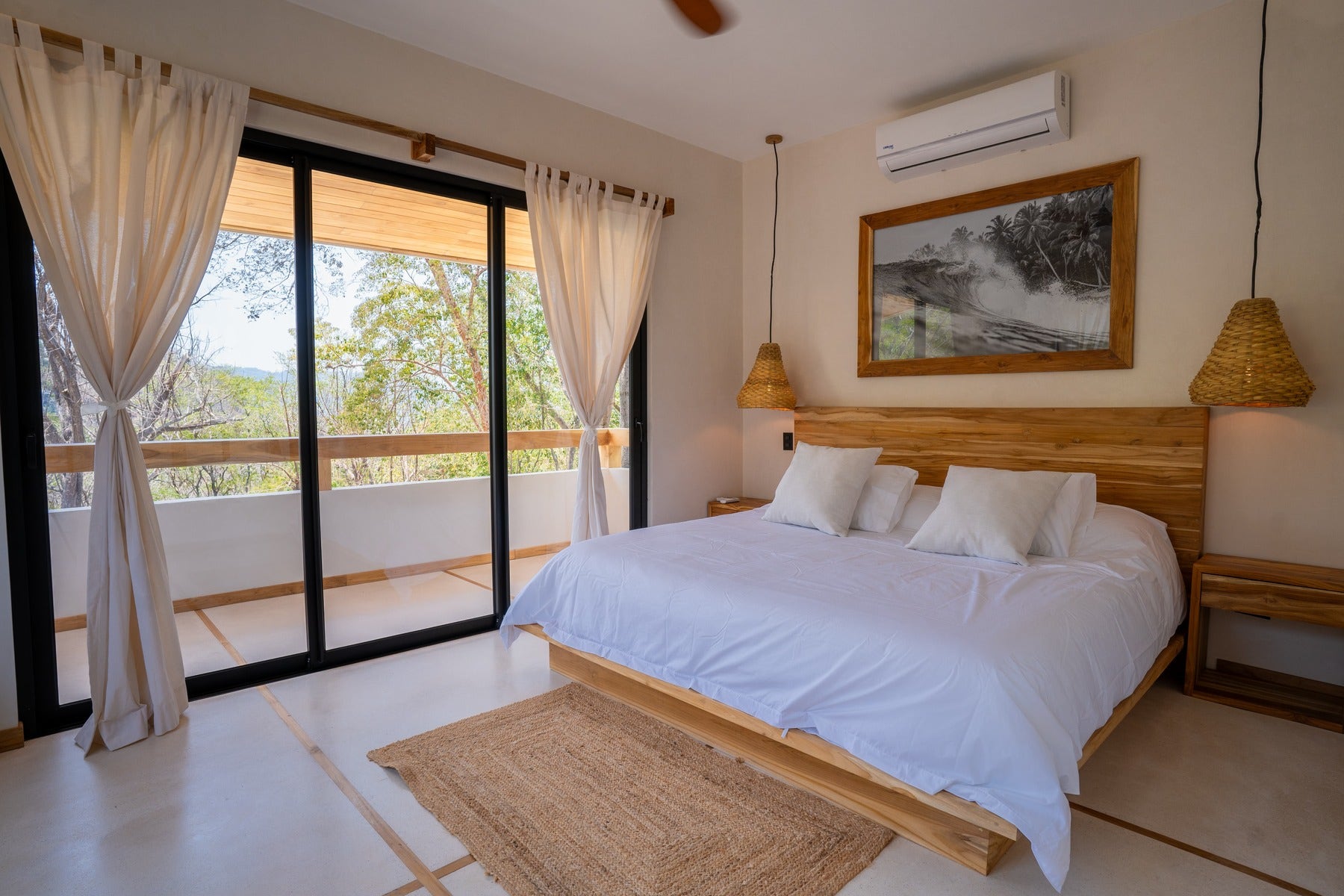 Tropical Modern Oceanview Home — photo 17 of 19