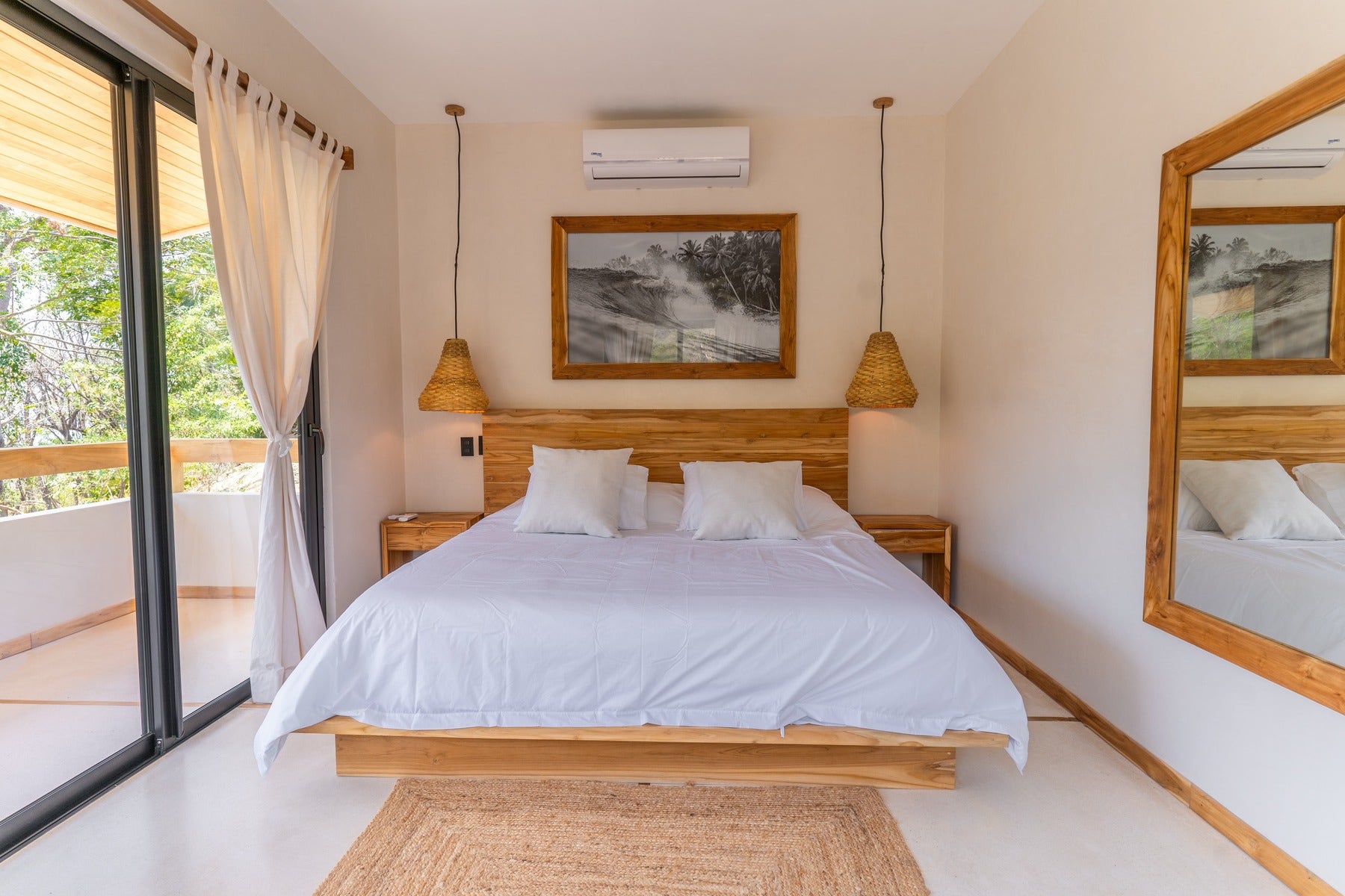 Tropical Modern Oceanview Home — photo 16 of 19