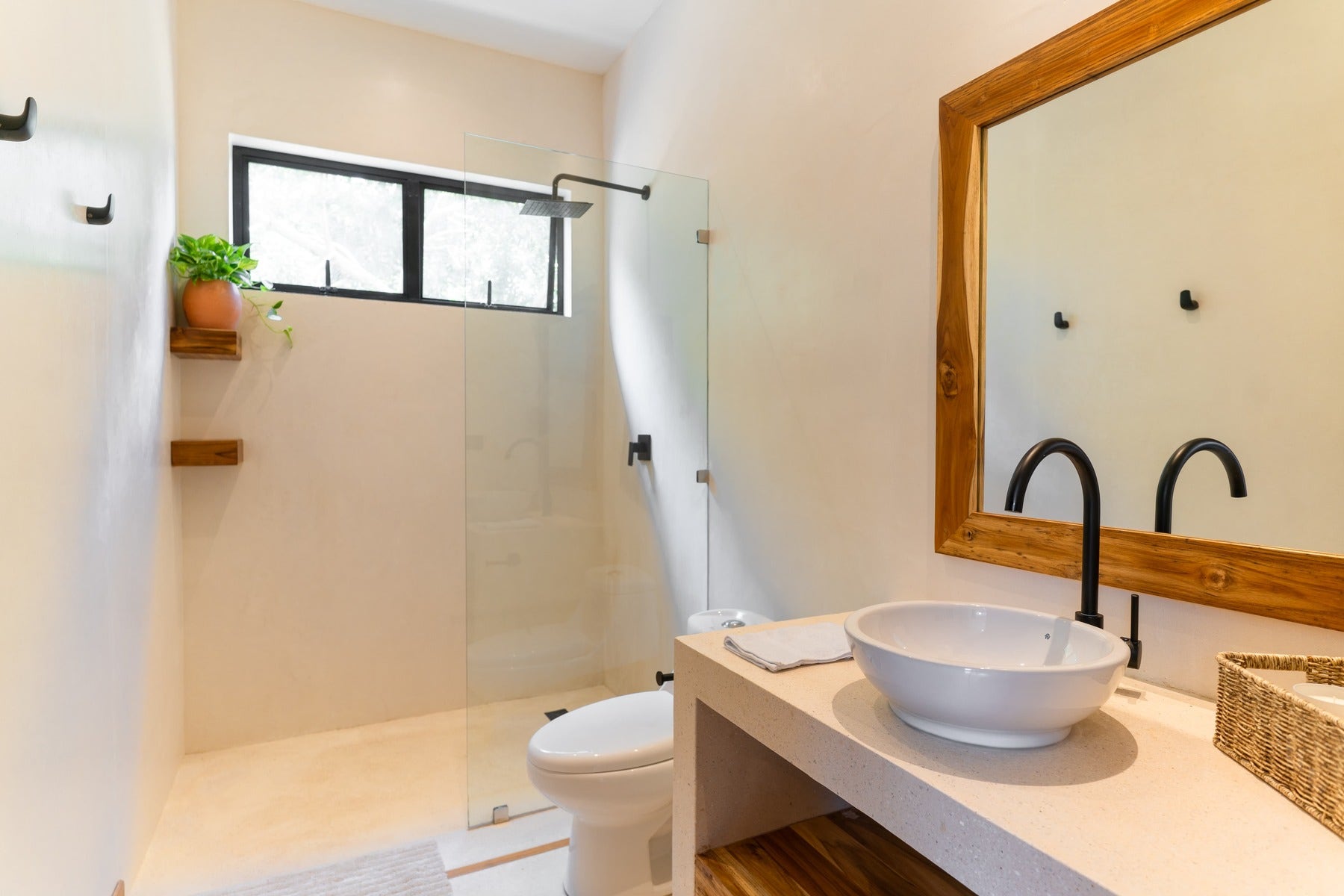 Tropical Modern Oceanview Home — photo 19 of 19
