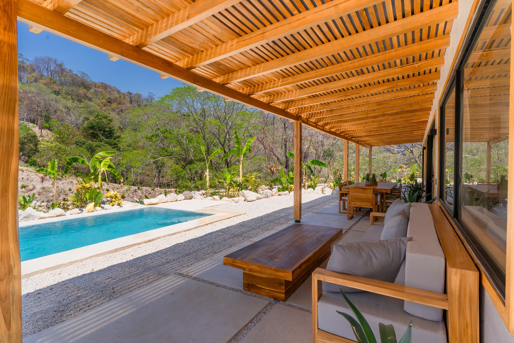 Tropical Modern Oceanview Home — photo 15 of 19