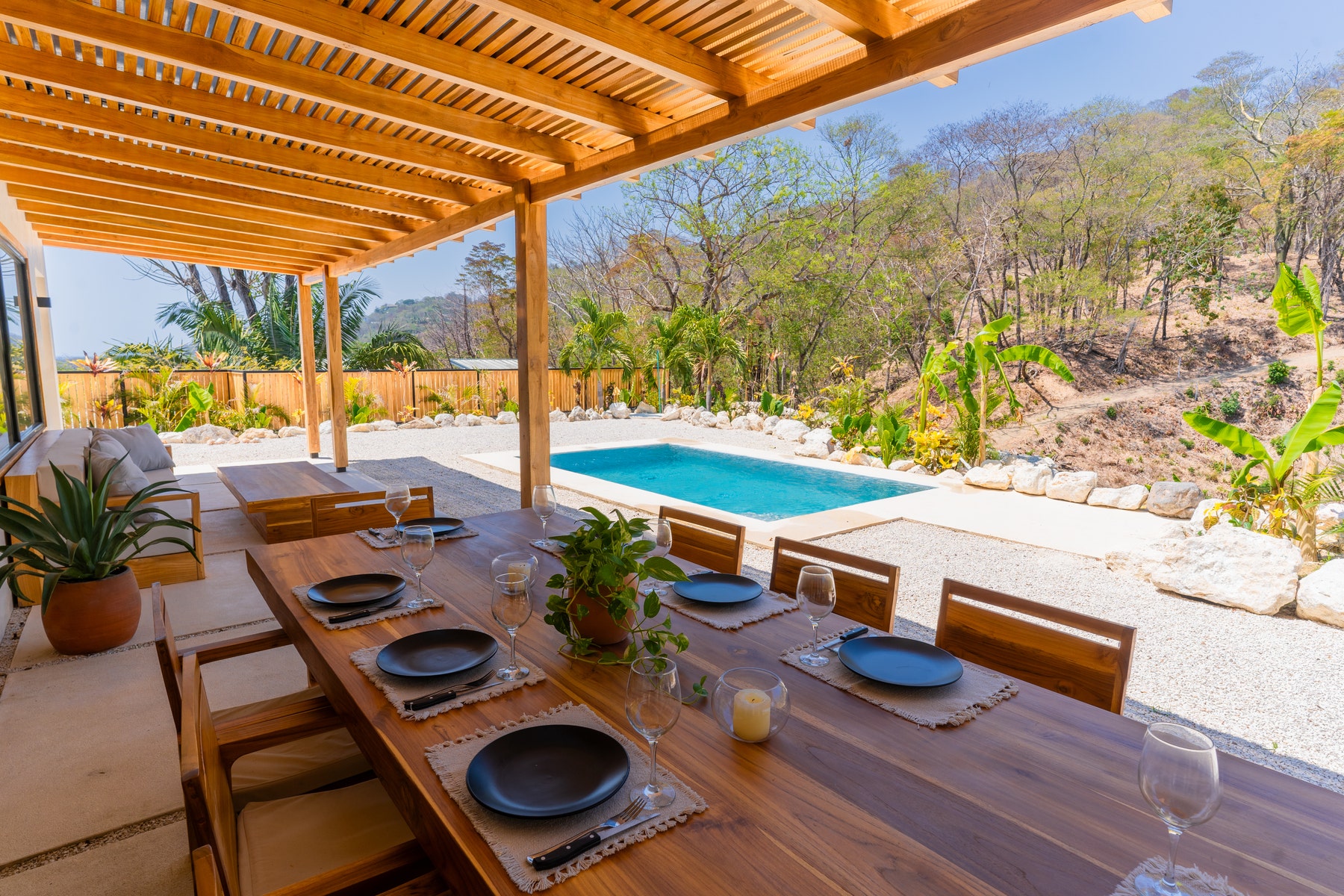 Tropical Modern Oceanview Home — photo 12 of 19