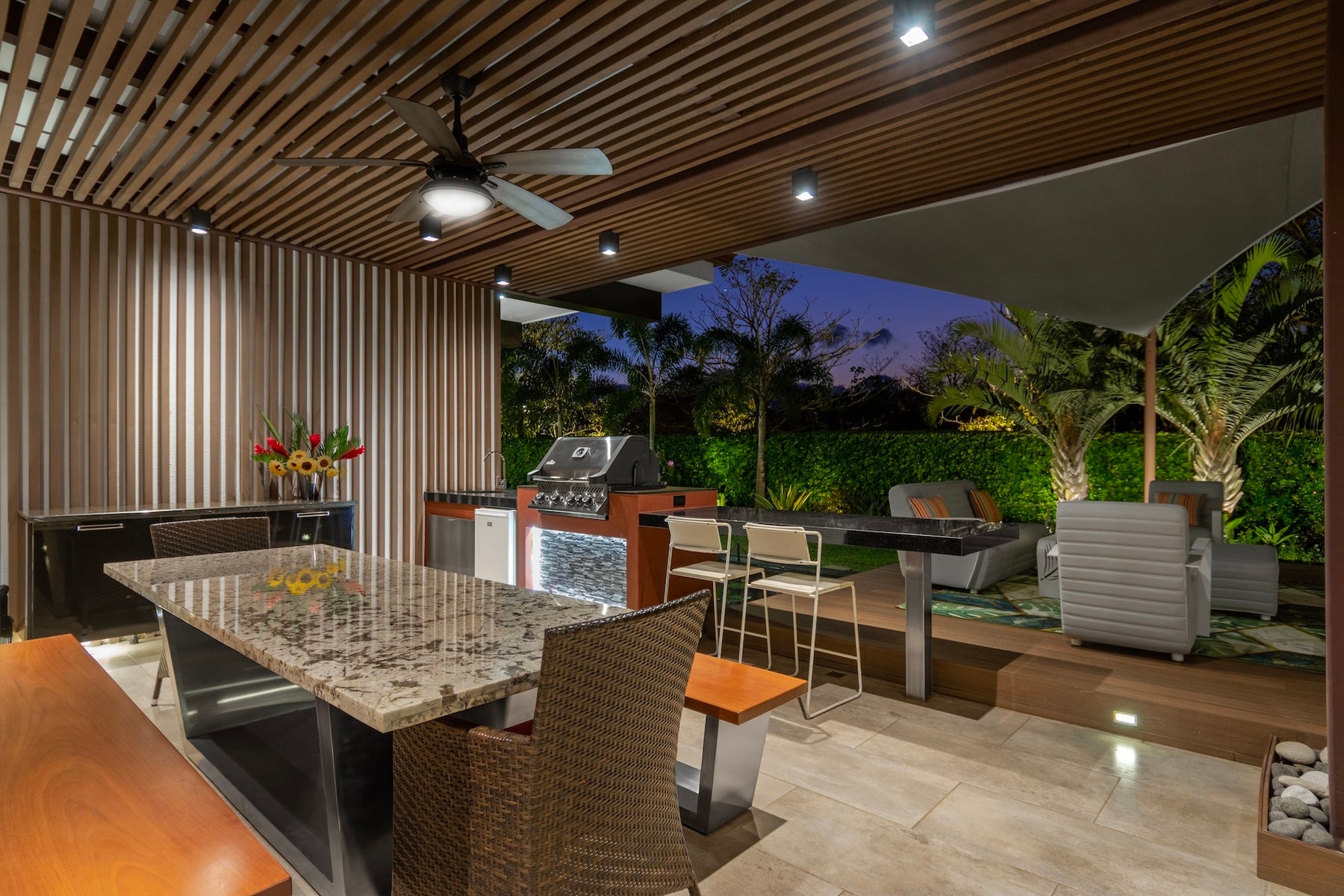 Single Level Luxury Estate — photo 16 of 19