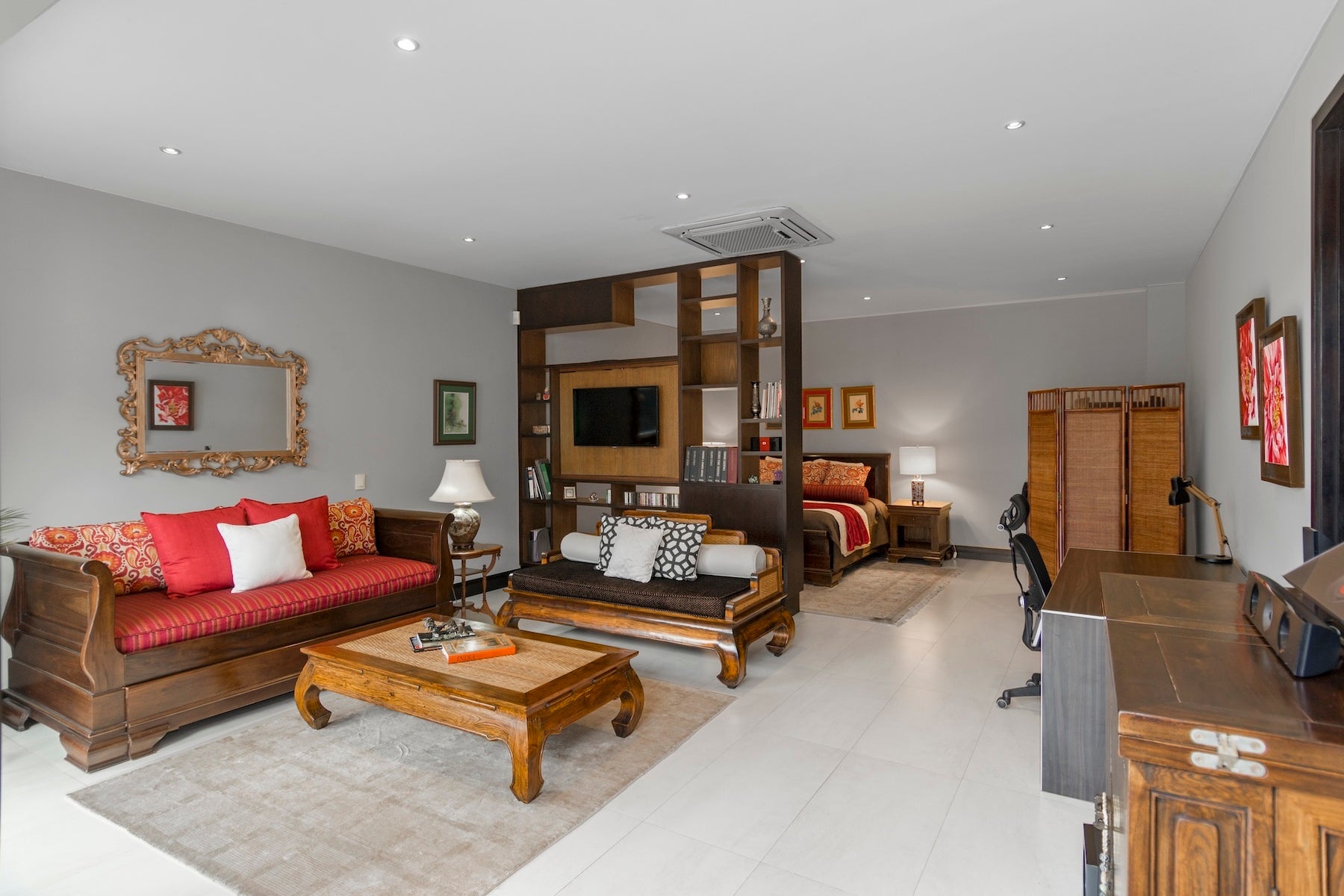 Single Level Luxury Estate — photo 17 of 19