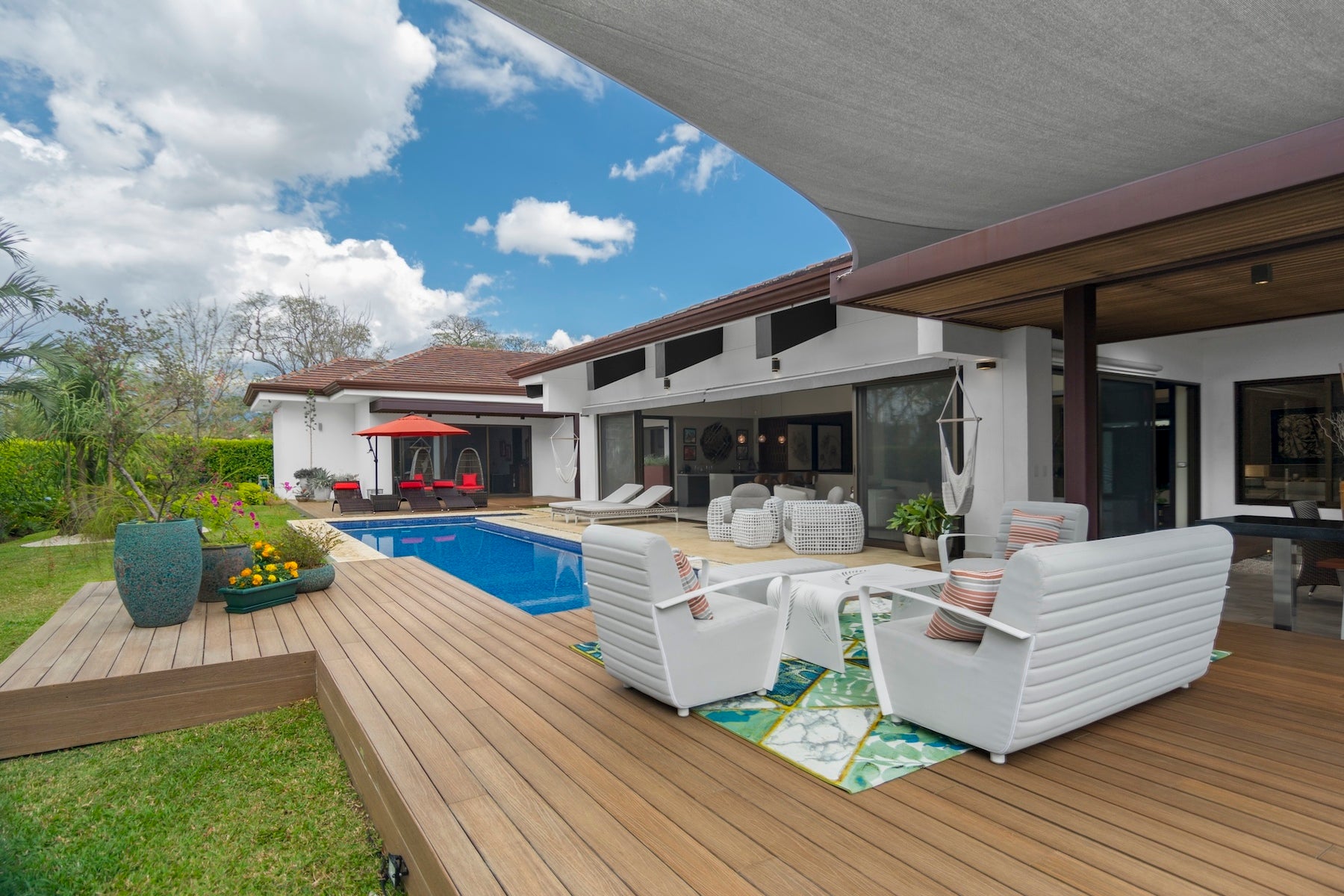 Single Level Luxury Estate — photo 8 of 19