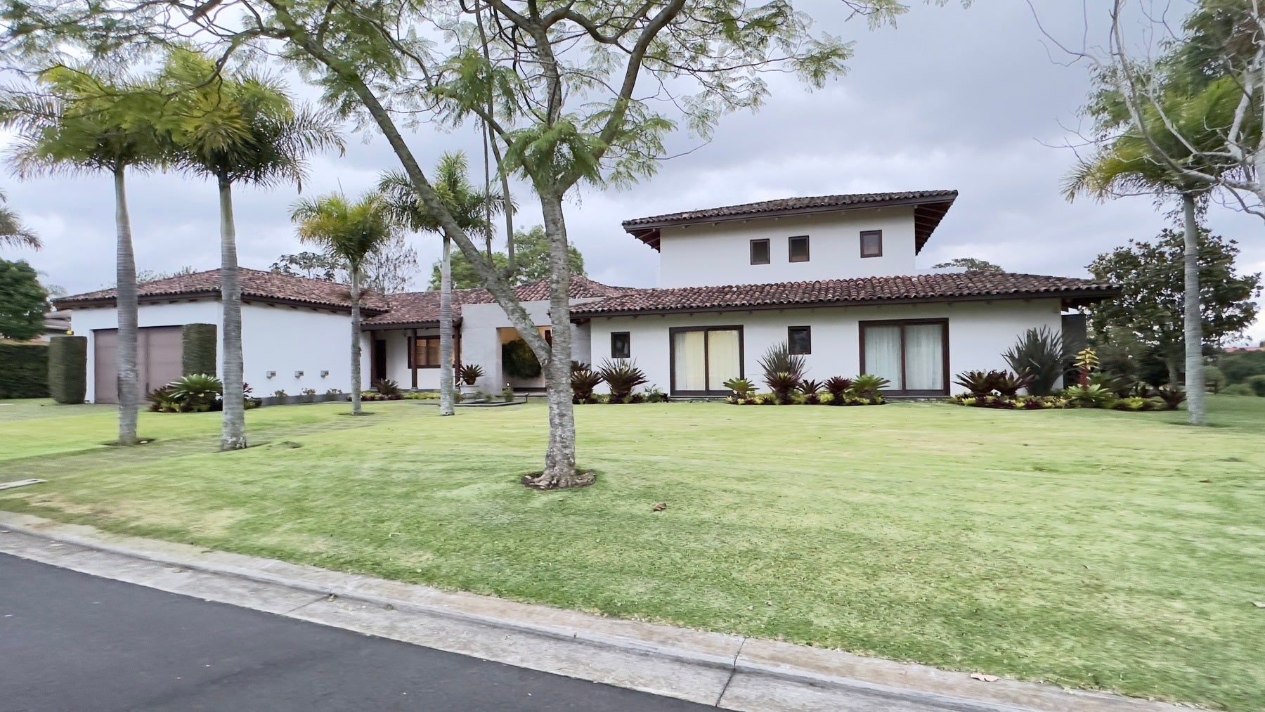 Monteran, Vista Verde Golf House — photo 2 of 19