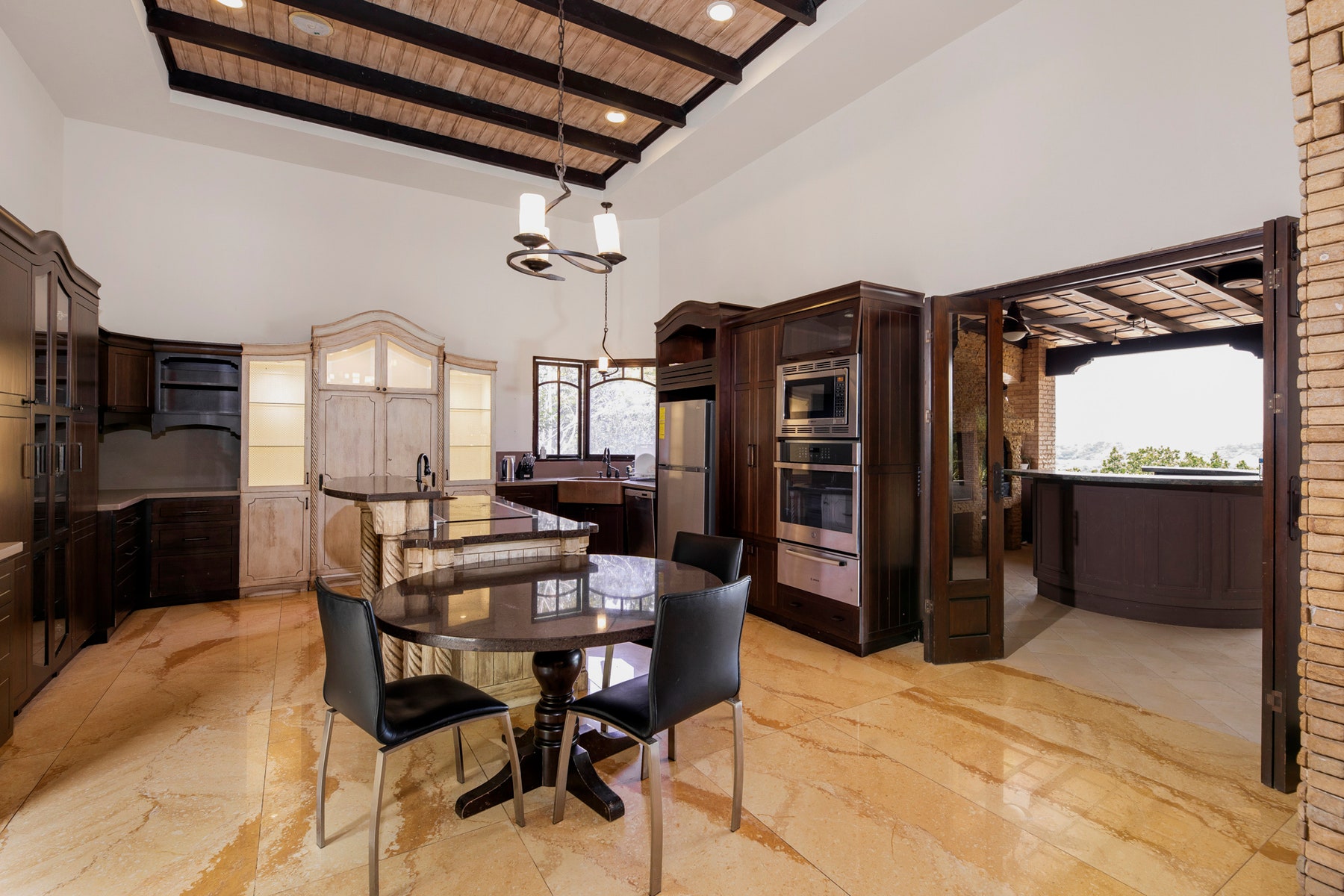 Tuscan Inspired Luxury with Views, Seclusion, and Elegance — photo 8 of 19