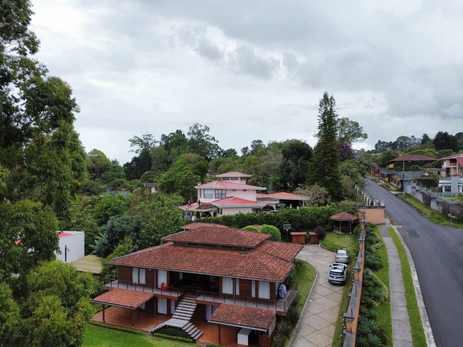 Opportunity, Timeless Lakota Exclusive Condominium, Residencial Lakota, Tres Rios, Curridabat, San Ramon, La Union, San Jose, Costa Rica — photo 3 of 5