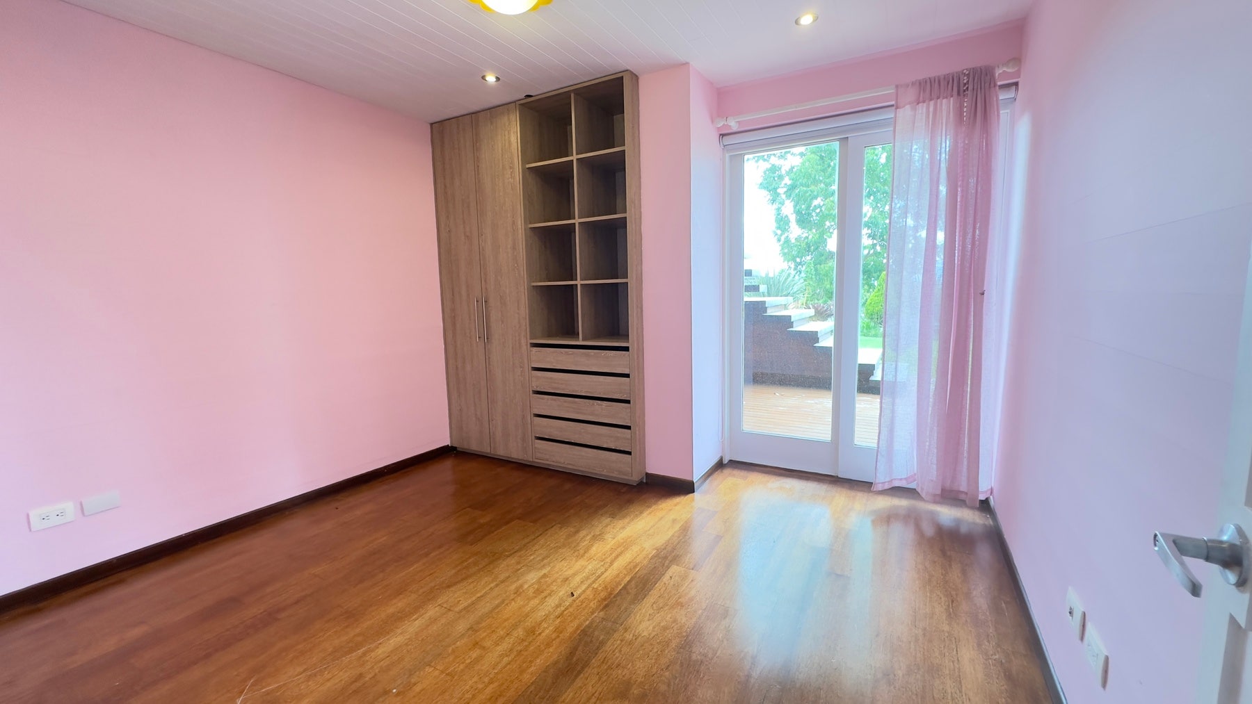 Opportunity, Timeless Lakota Exclusive Condominium — photo 12 of 16