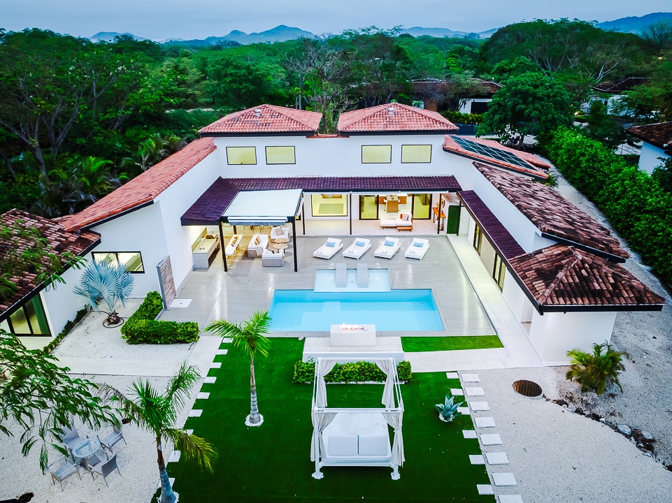 Modern House With A Large Tropical Style Pool, Los Almendros, Hacienda Pinilla, Tamarindo, Santa Cruz, Guanacaste, Costa Rica 50309