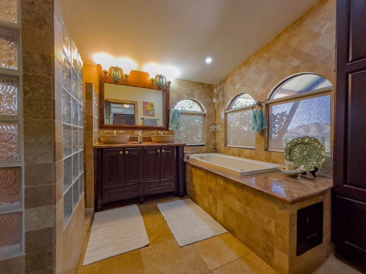 Ocean View Home With Lot — photo 14 of 19
